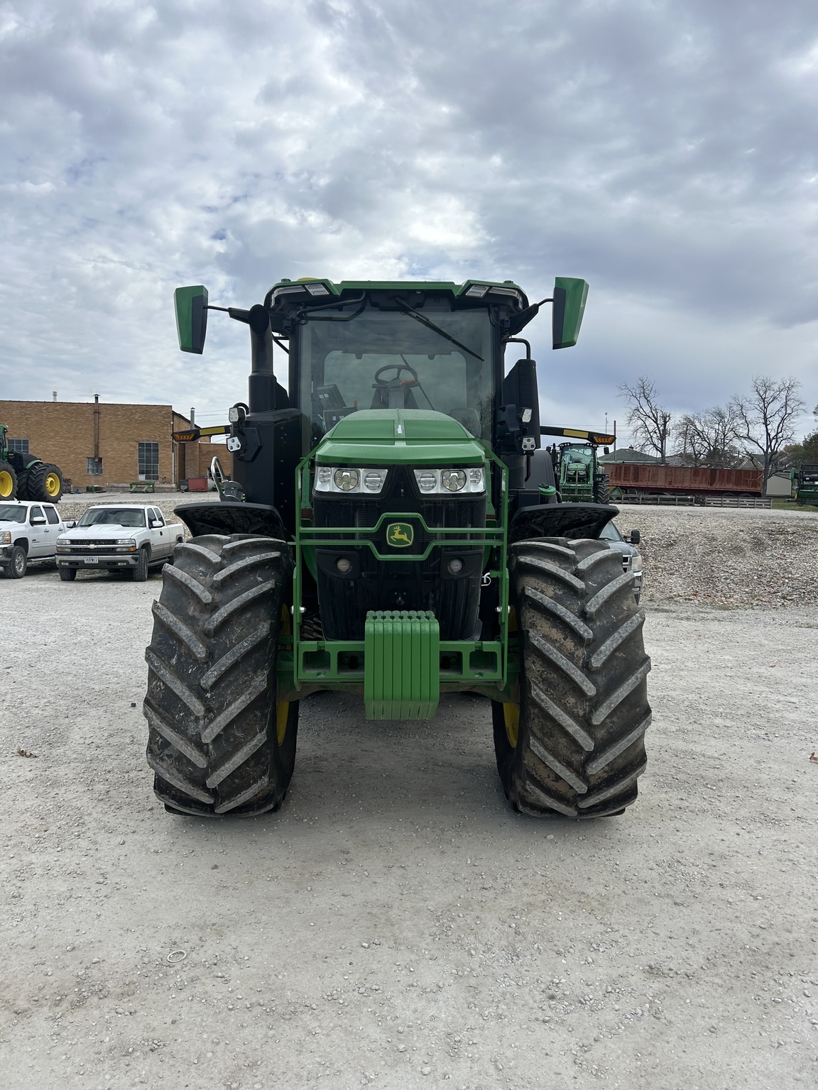 2025 John Deere 7R 290 Tractor