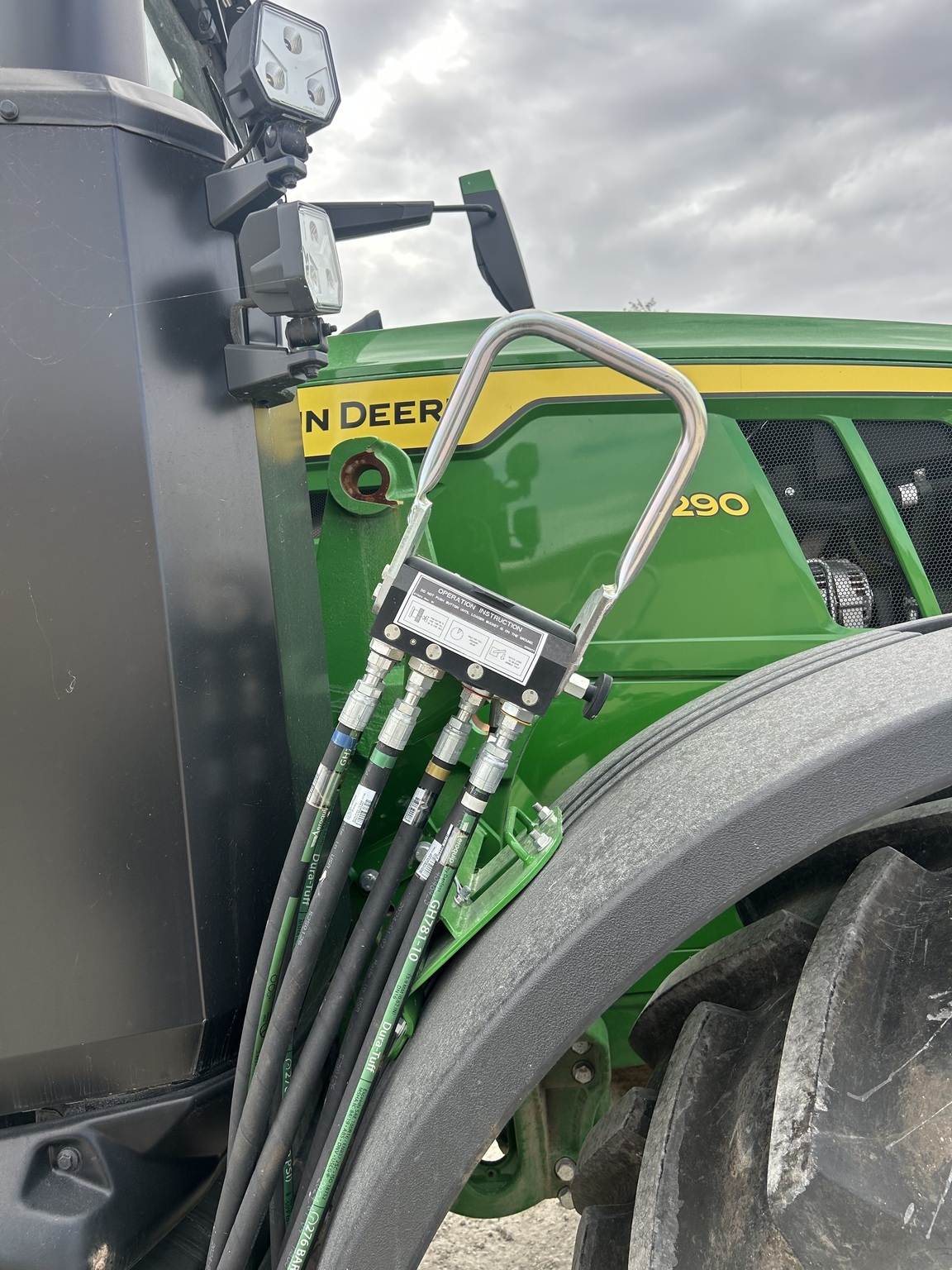 2025 John Deere 7R 290 Tractor