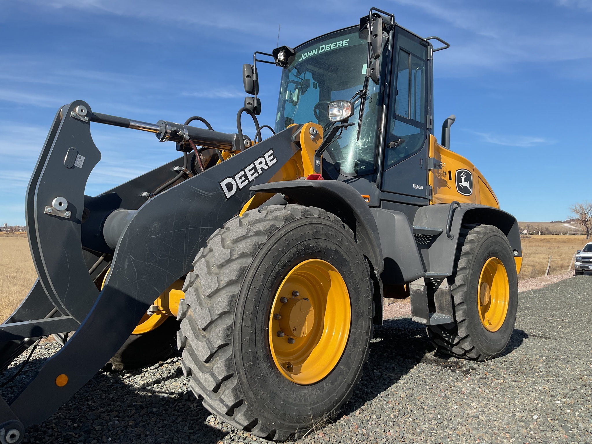 2022 John Deere 344L Front End Loader