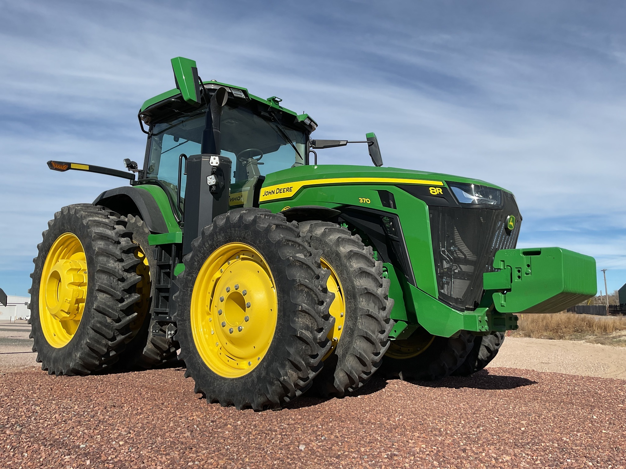 2023 John Deere 8R 370 Tractor