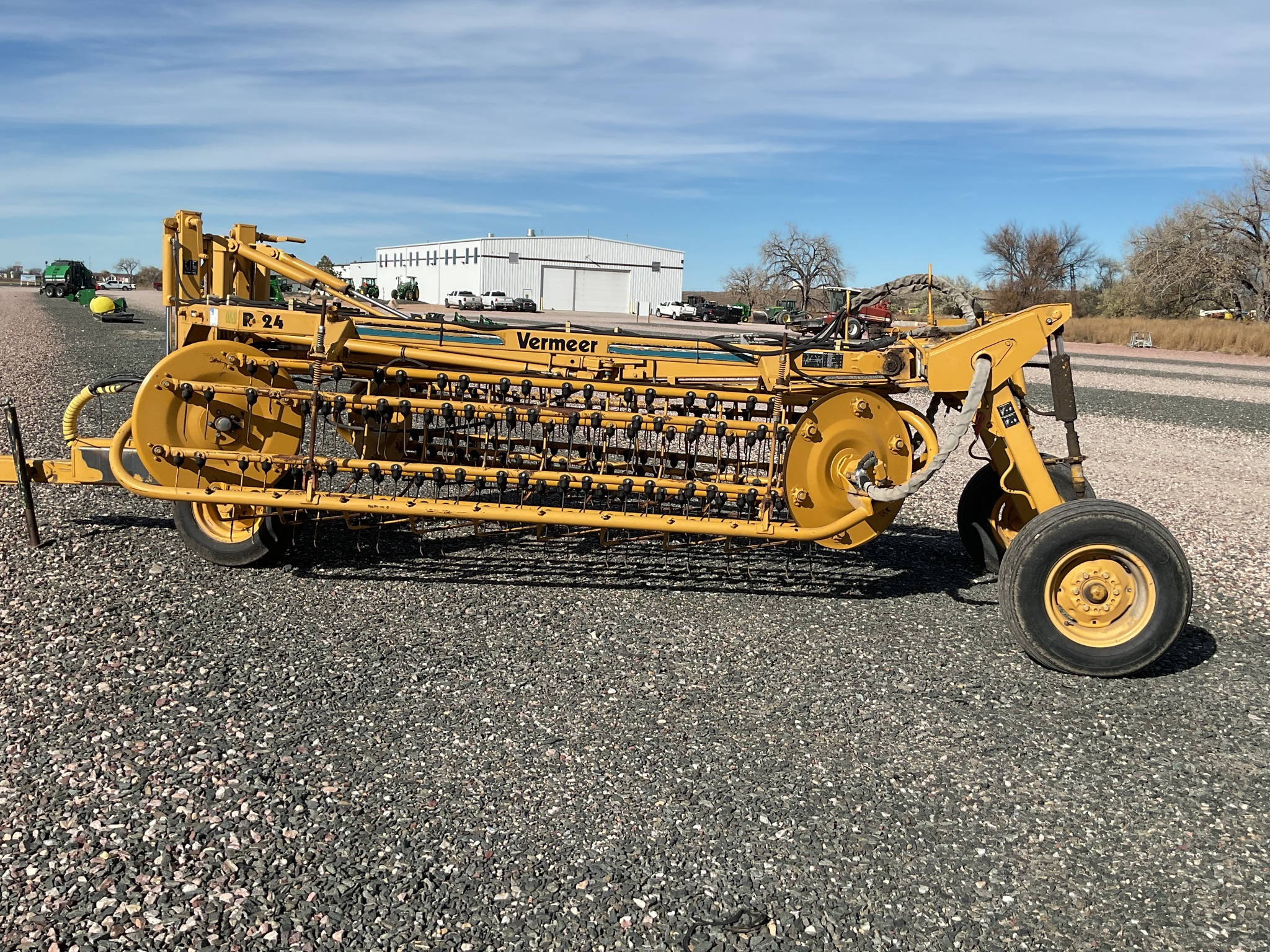 1996 Vermeer R24 Rake