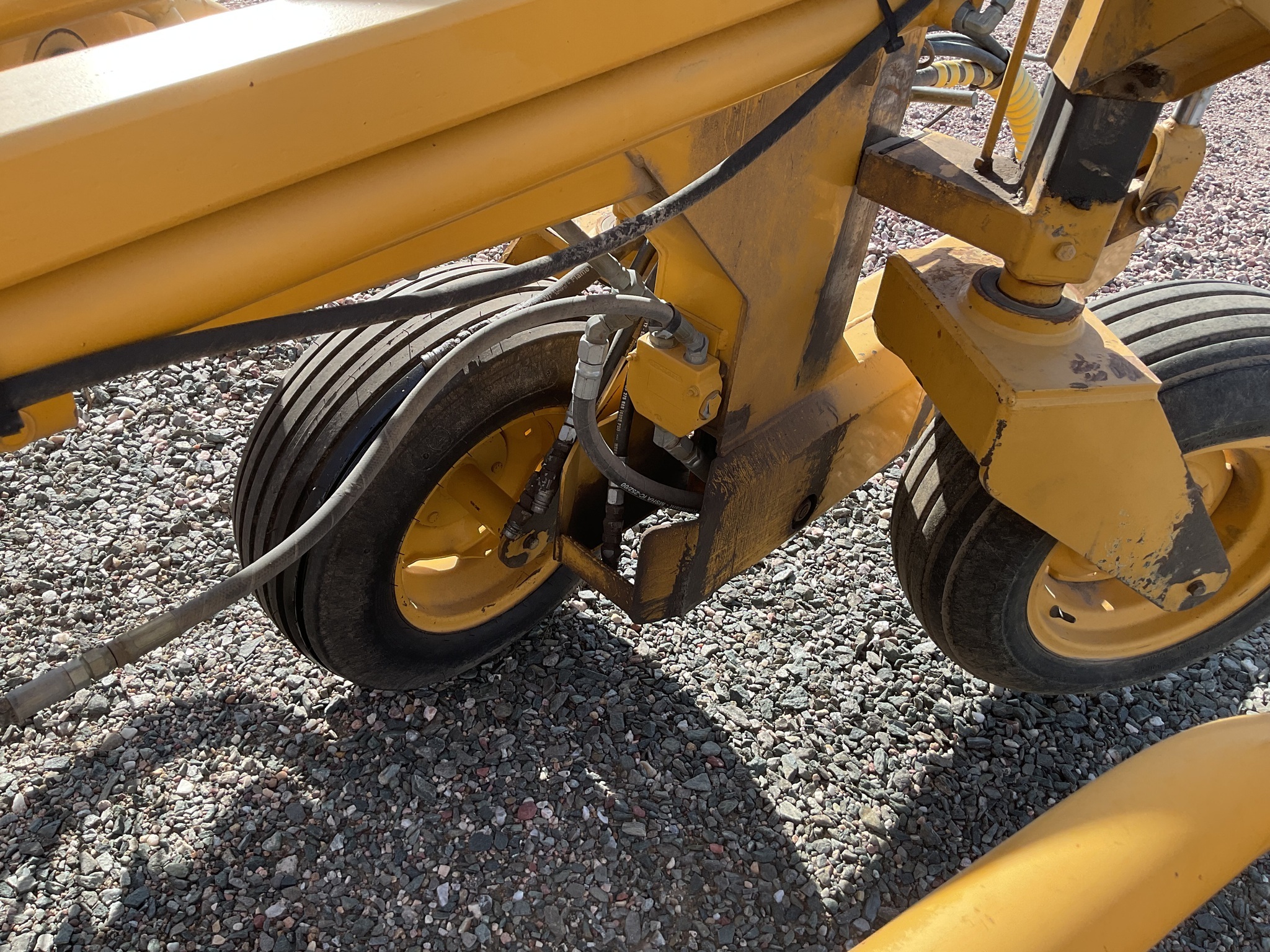 1996 Vermeer R24 Rake