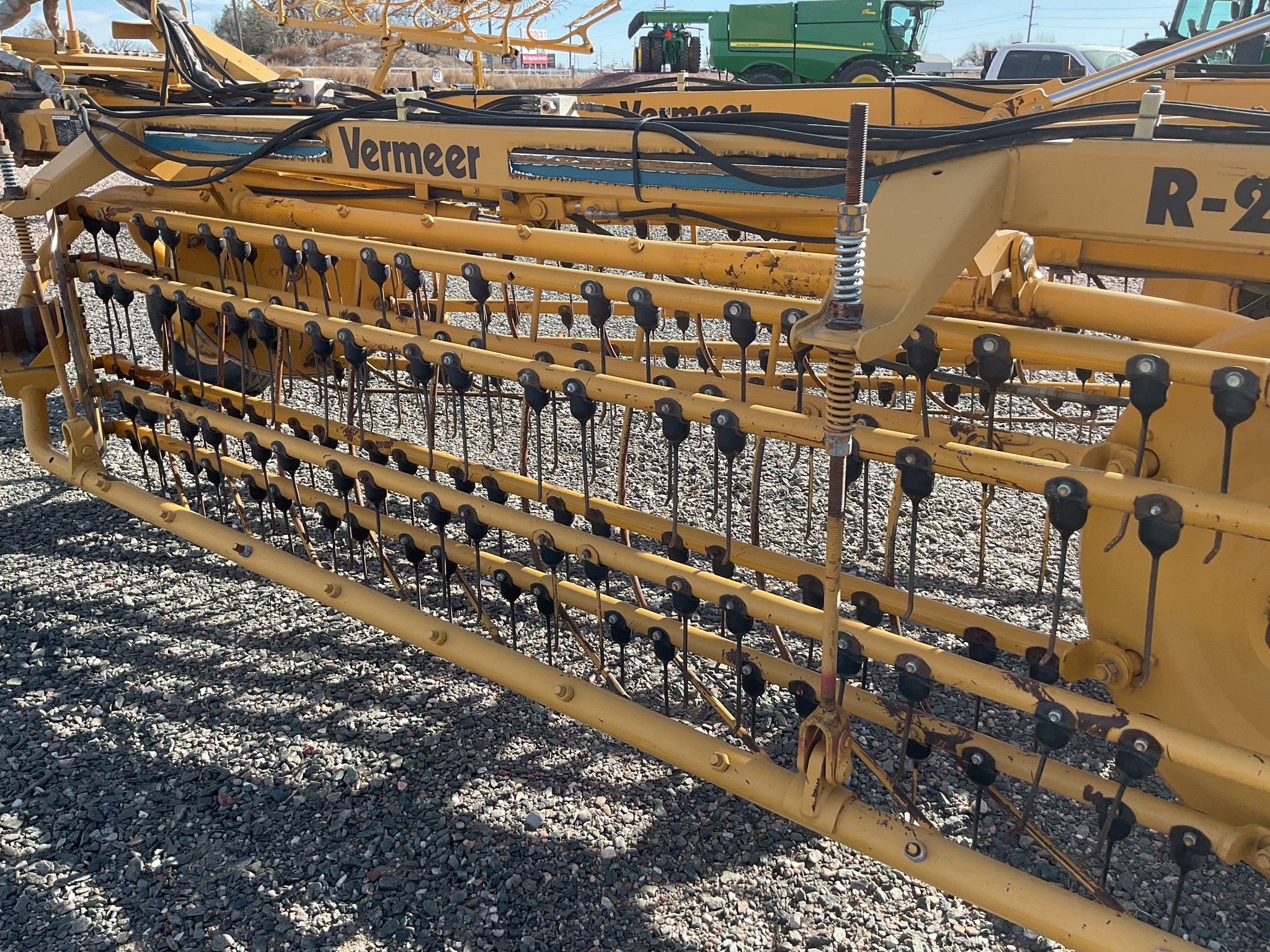 1996 Vermeer R24 Rake