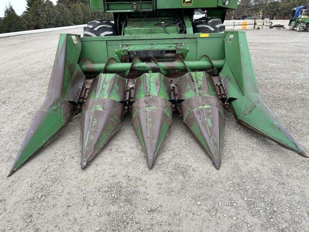  John Deere 443 Corn Head