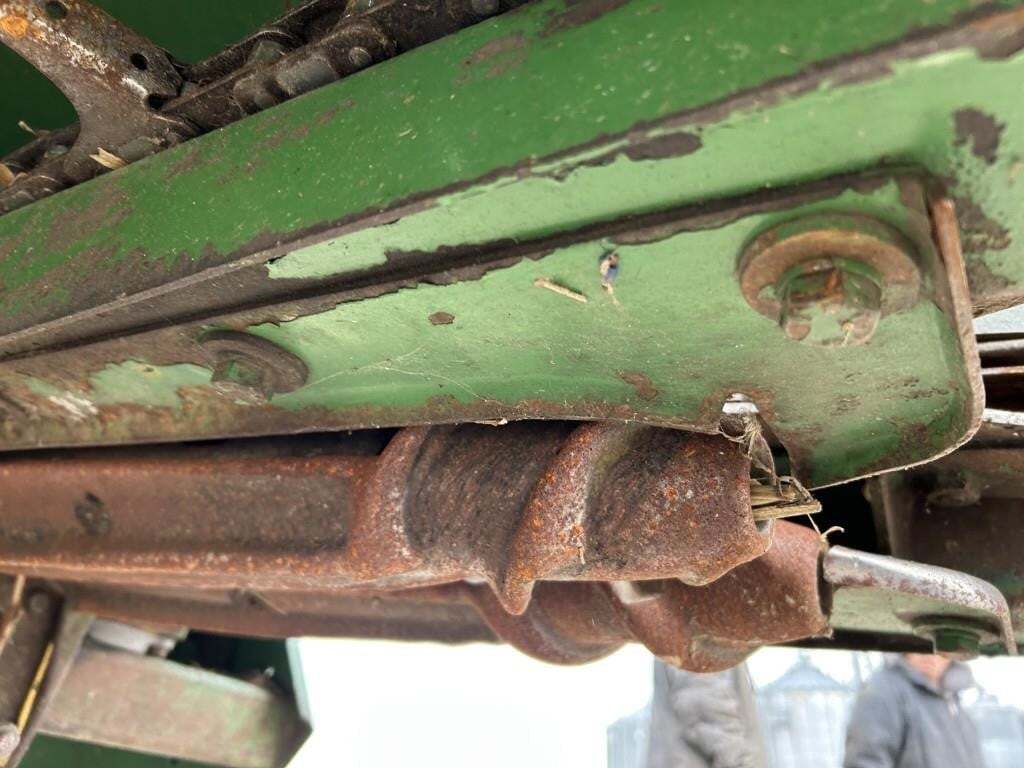 John Deere 443 Corn Head
