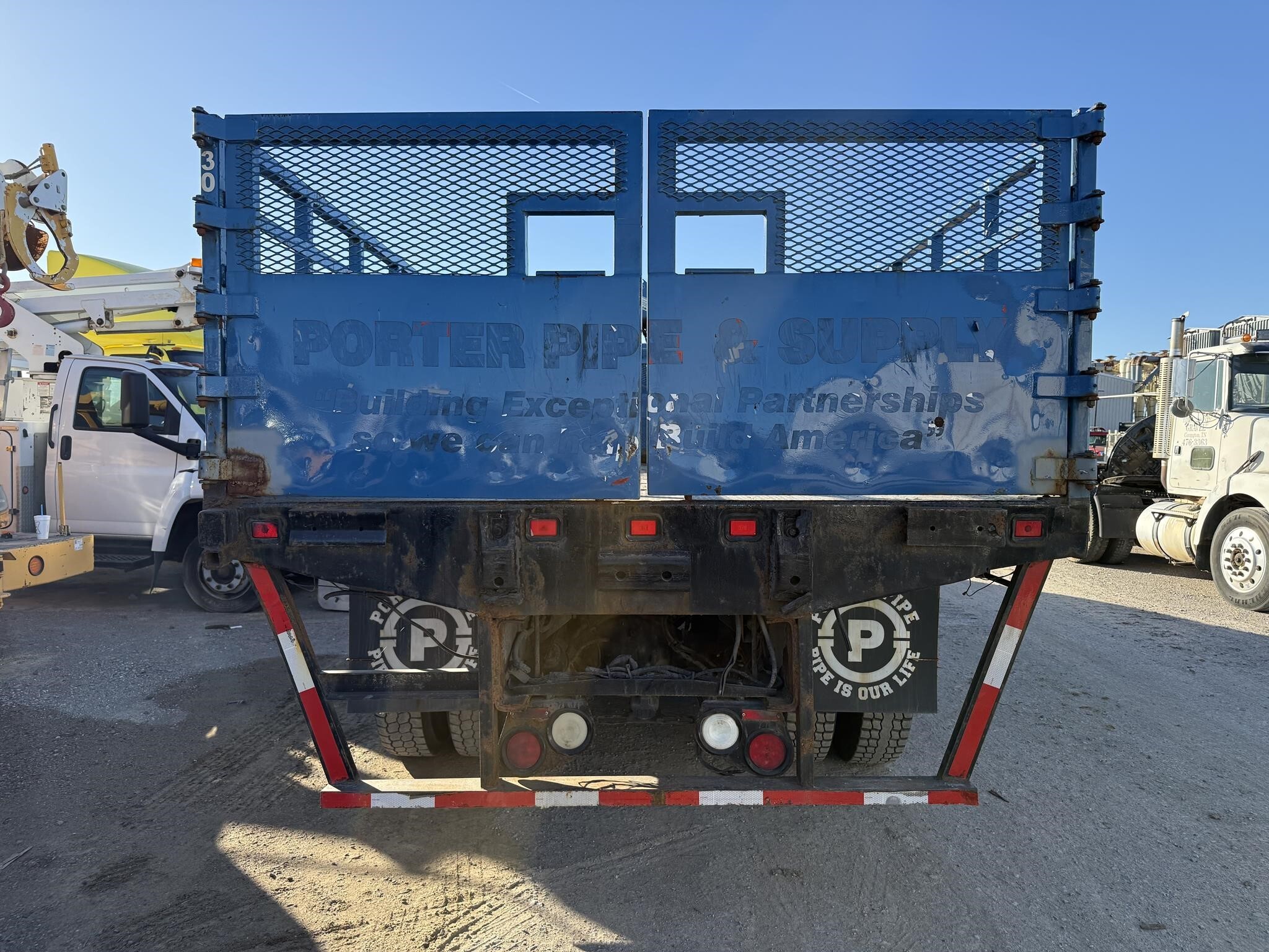 2011 AMCO VEBA 815-5S Crane