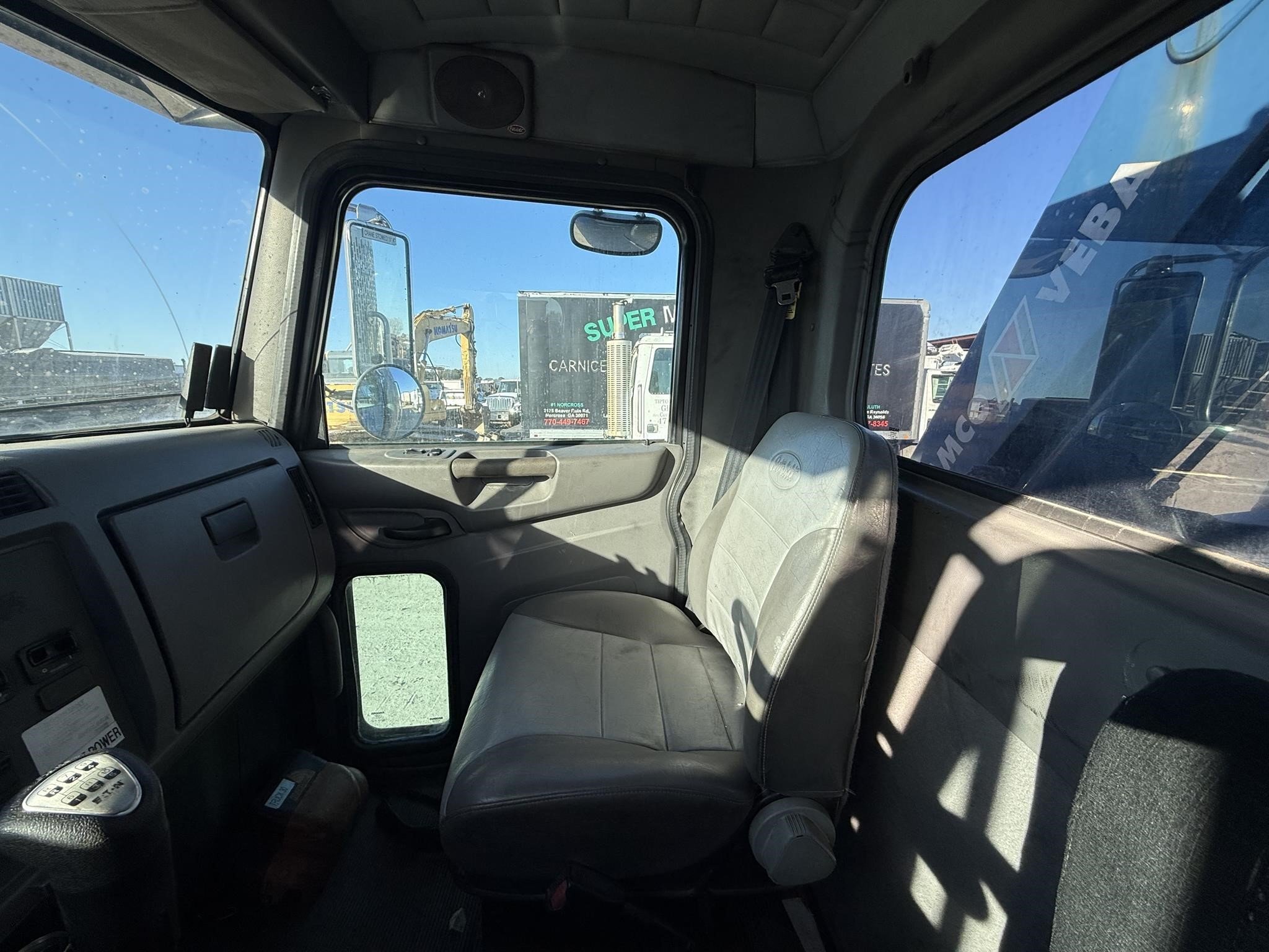 2011 AMCO VEBA 815-5S Crane