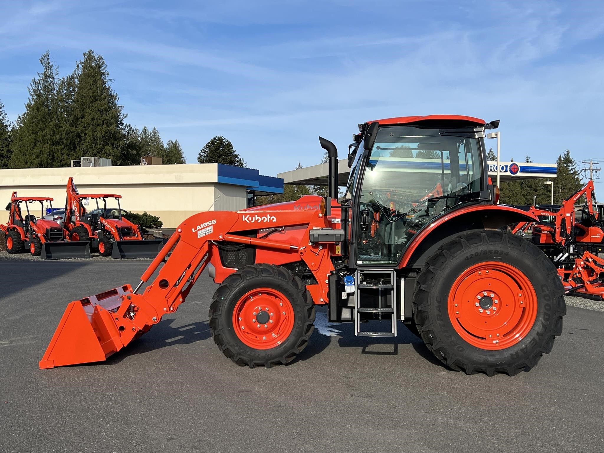 2025 Kubota M6-111DTC-F-1 Tractor