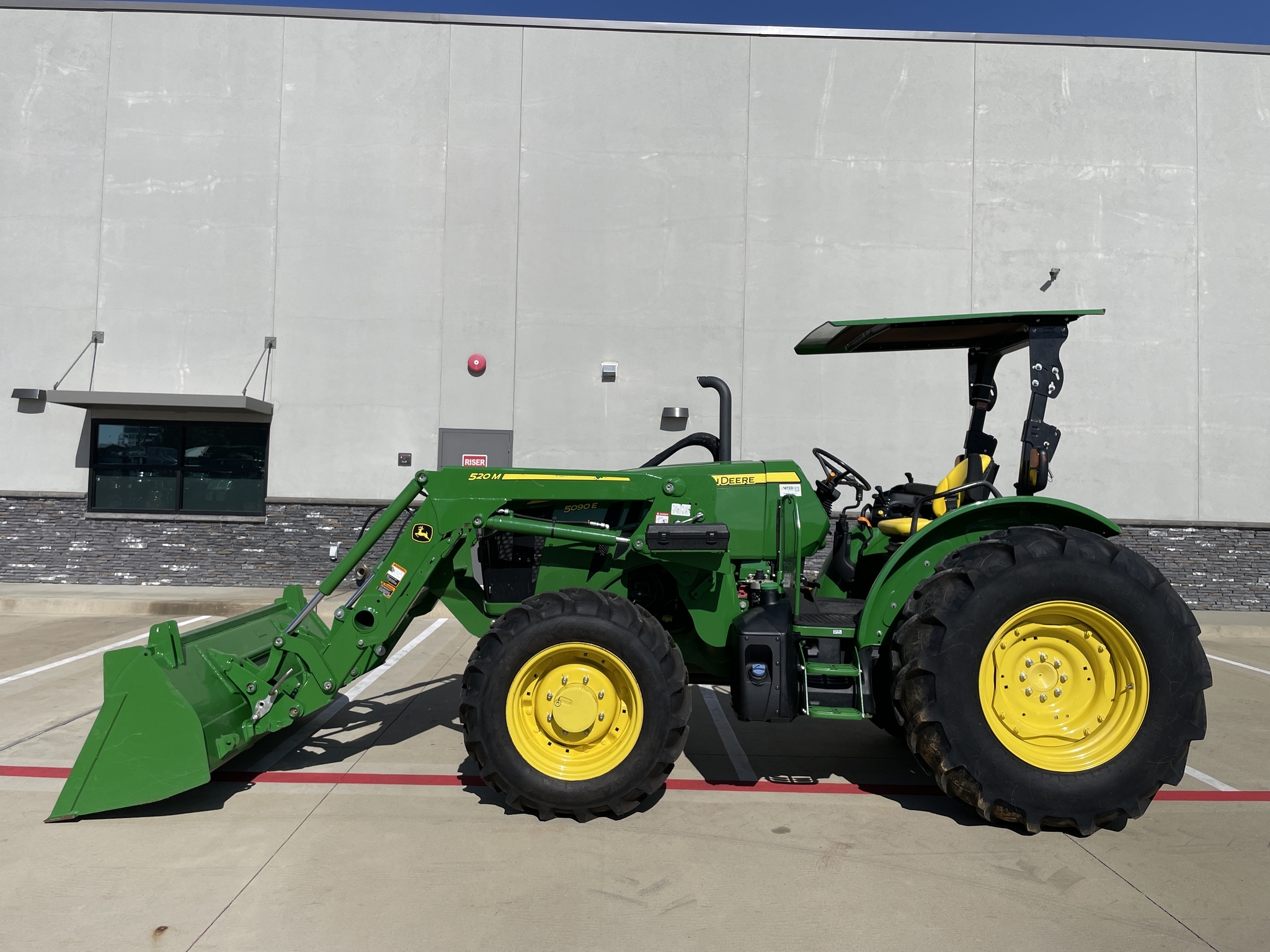 2024 John Deere 5090E Tractor