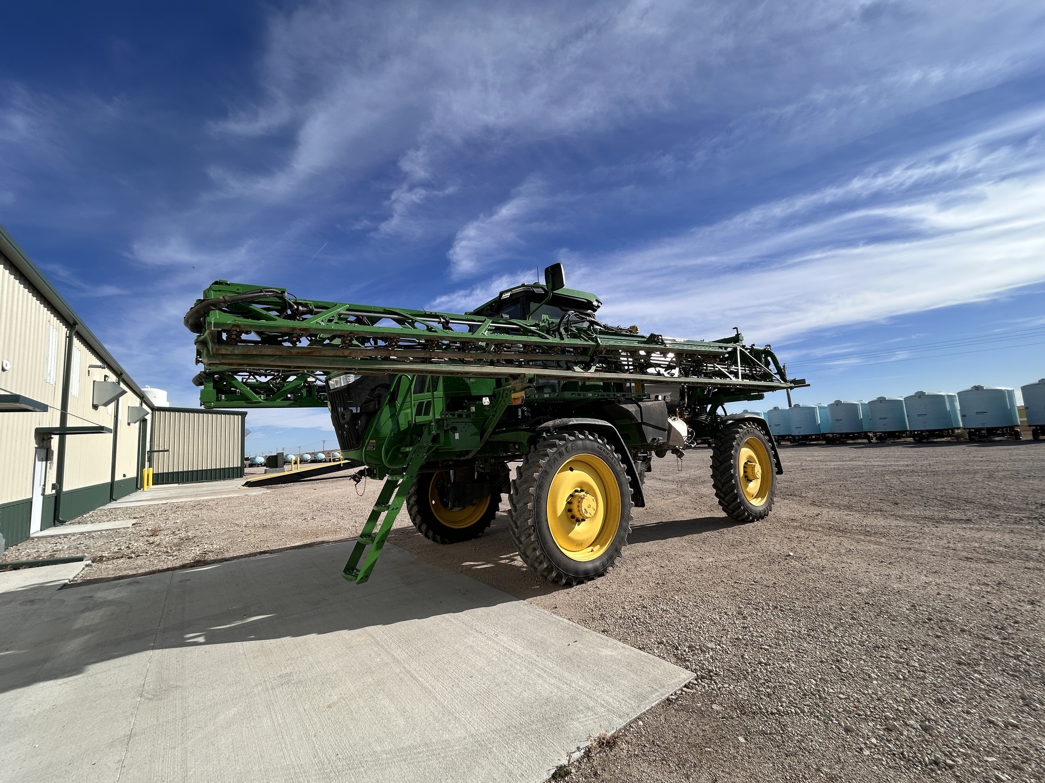2025 John Deere 410R Self-Propelled Sprayer