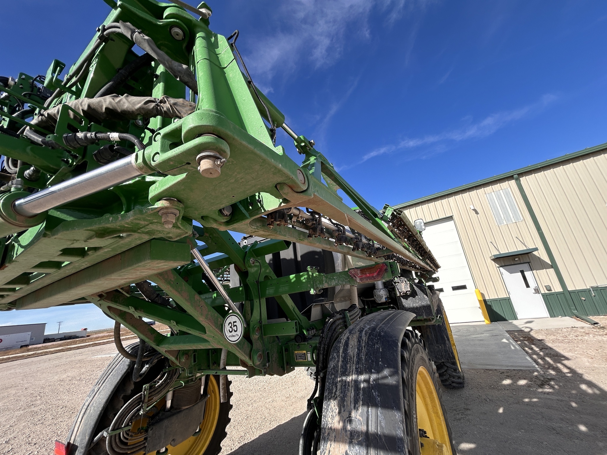 2025 John Deere 410R Self-Propelled Sprayer