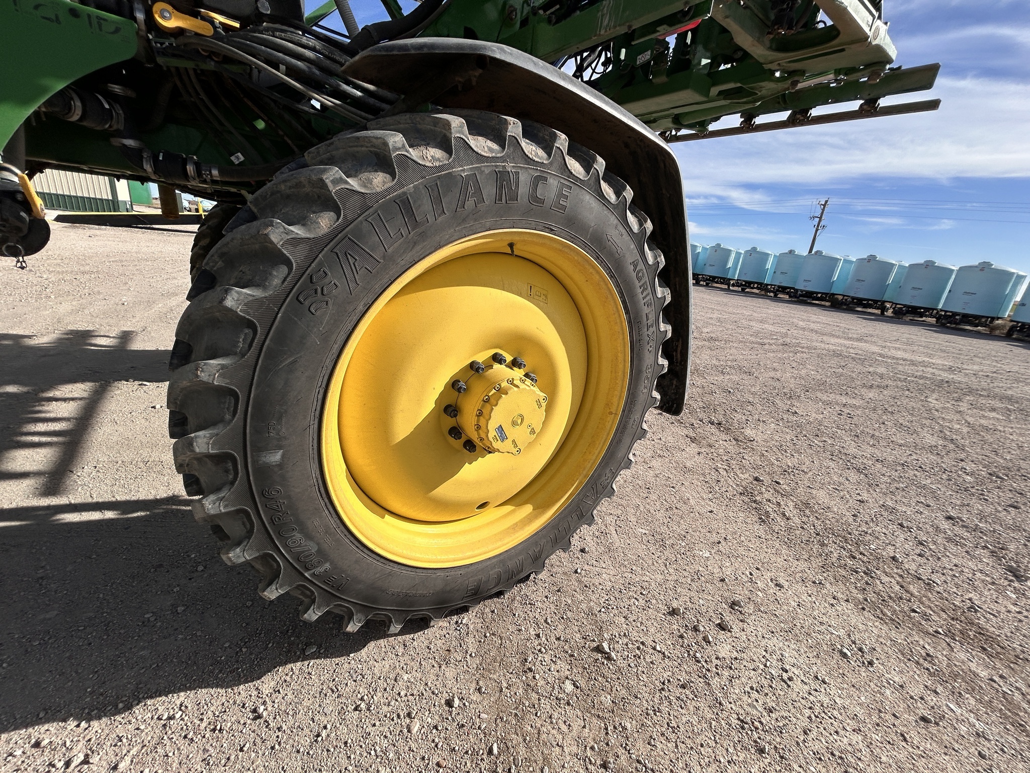 2025 John Deere 410R Self-Propelled Sprayer