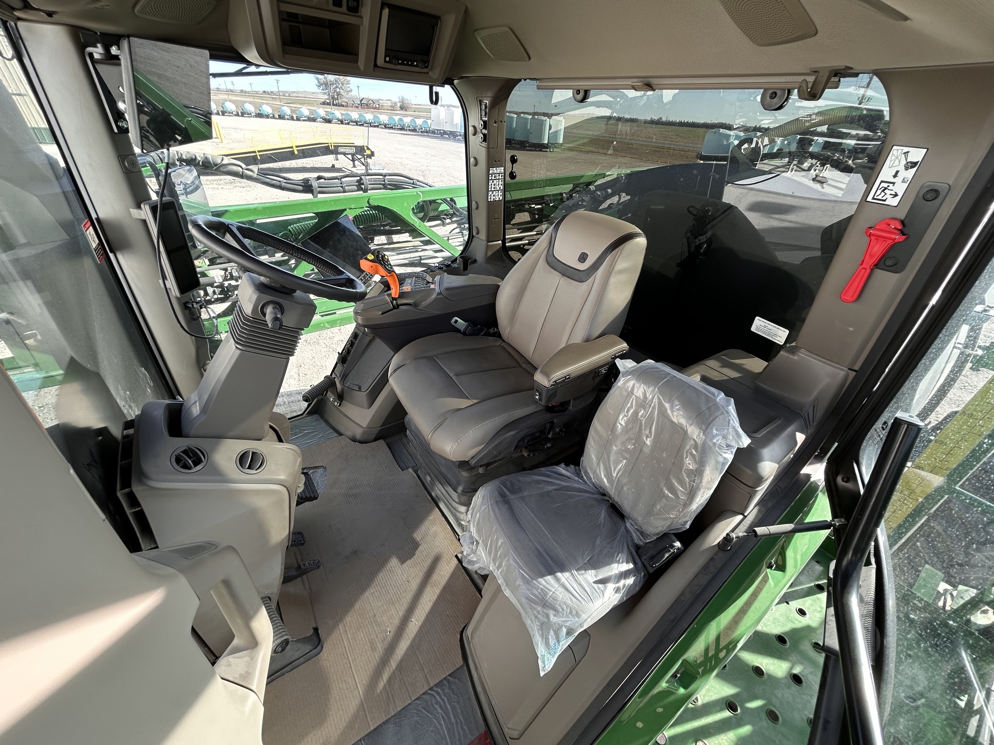 2025 John Deere 410R Self-Propelled Sprayer