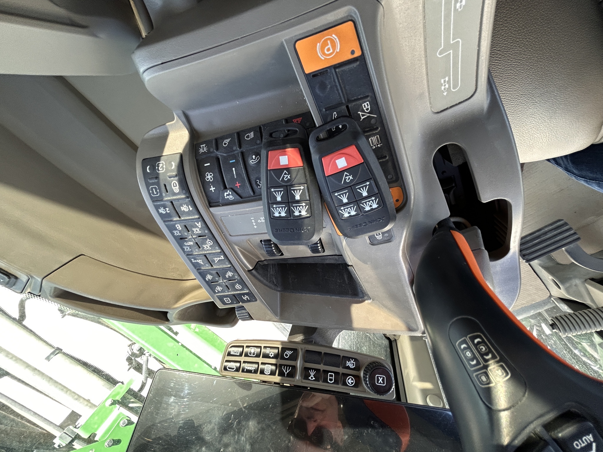 2025 John Deere 410R Self-Propelled Sprayer