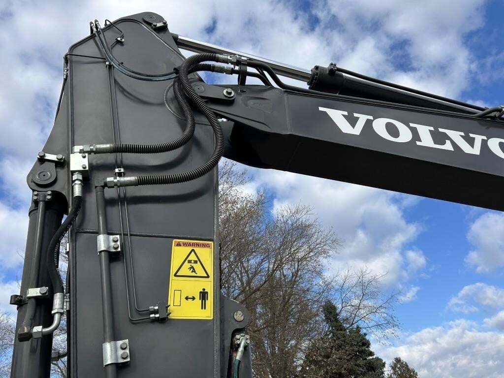 2019 Volvo EC160EL Excavator
