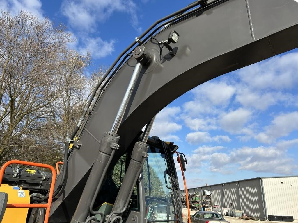 2019 Volvo EC160EL Excavator