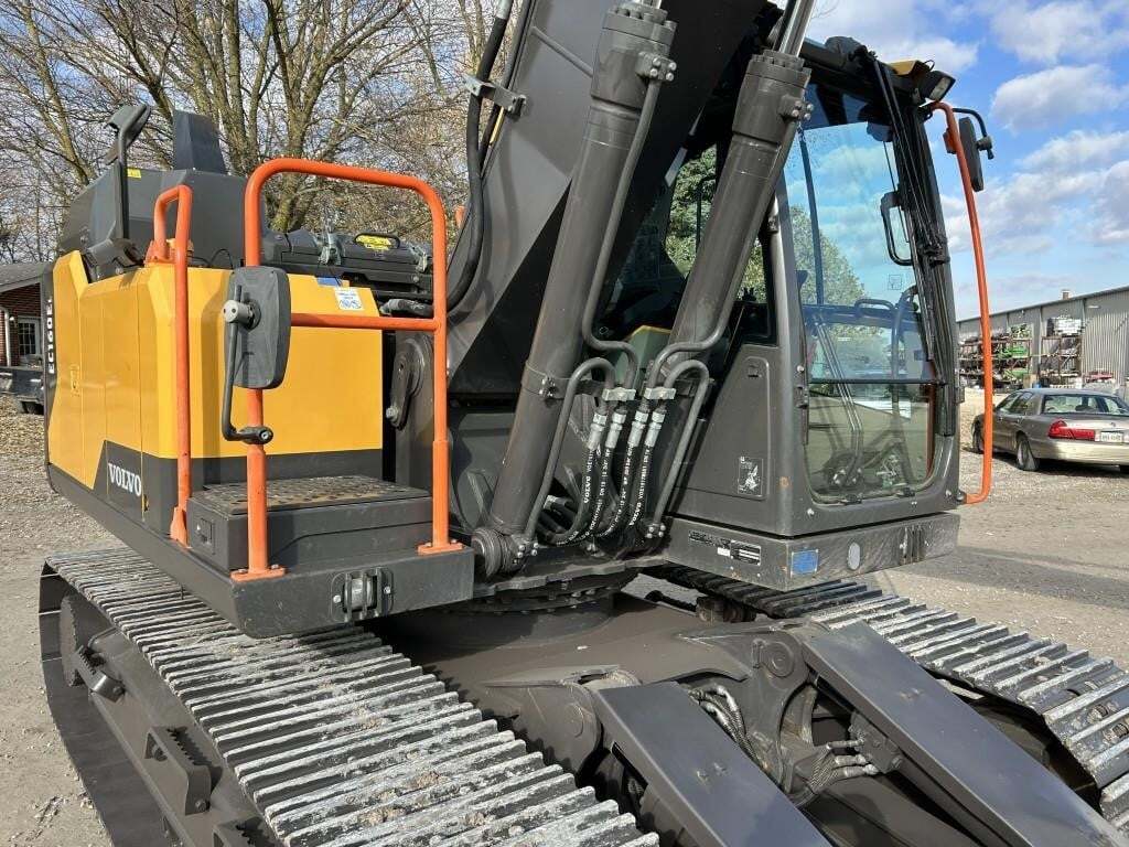 2019 Volvo EC160EL Excavator