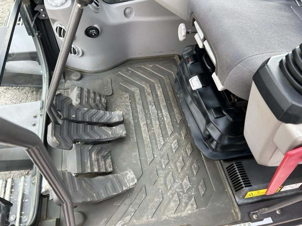 2019 Volvo EC160EL Excavator