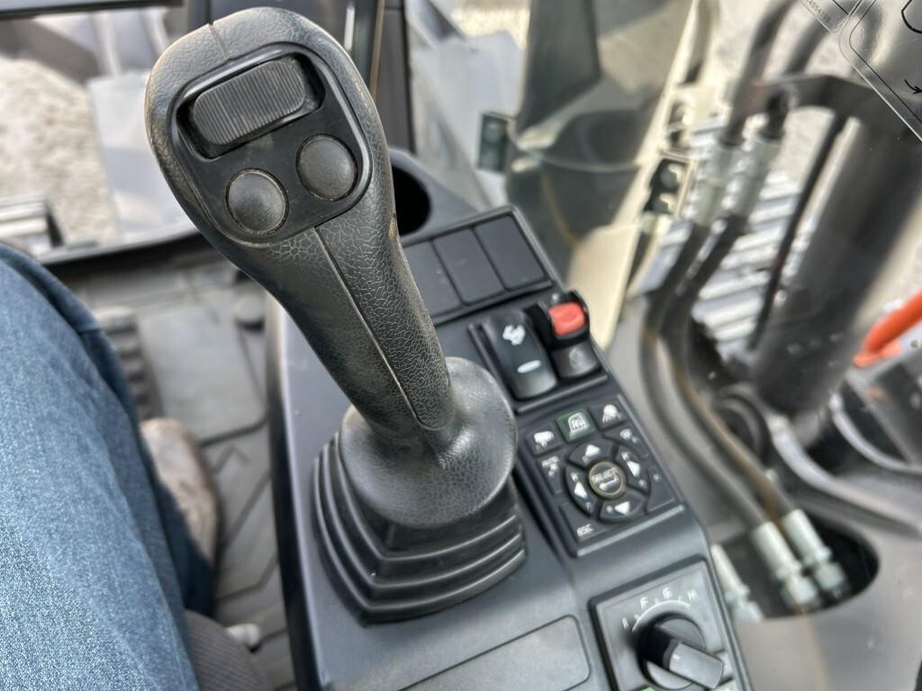 2019 Volvo EC160EL Excavator