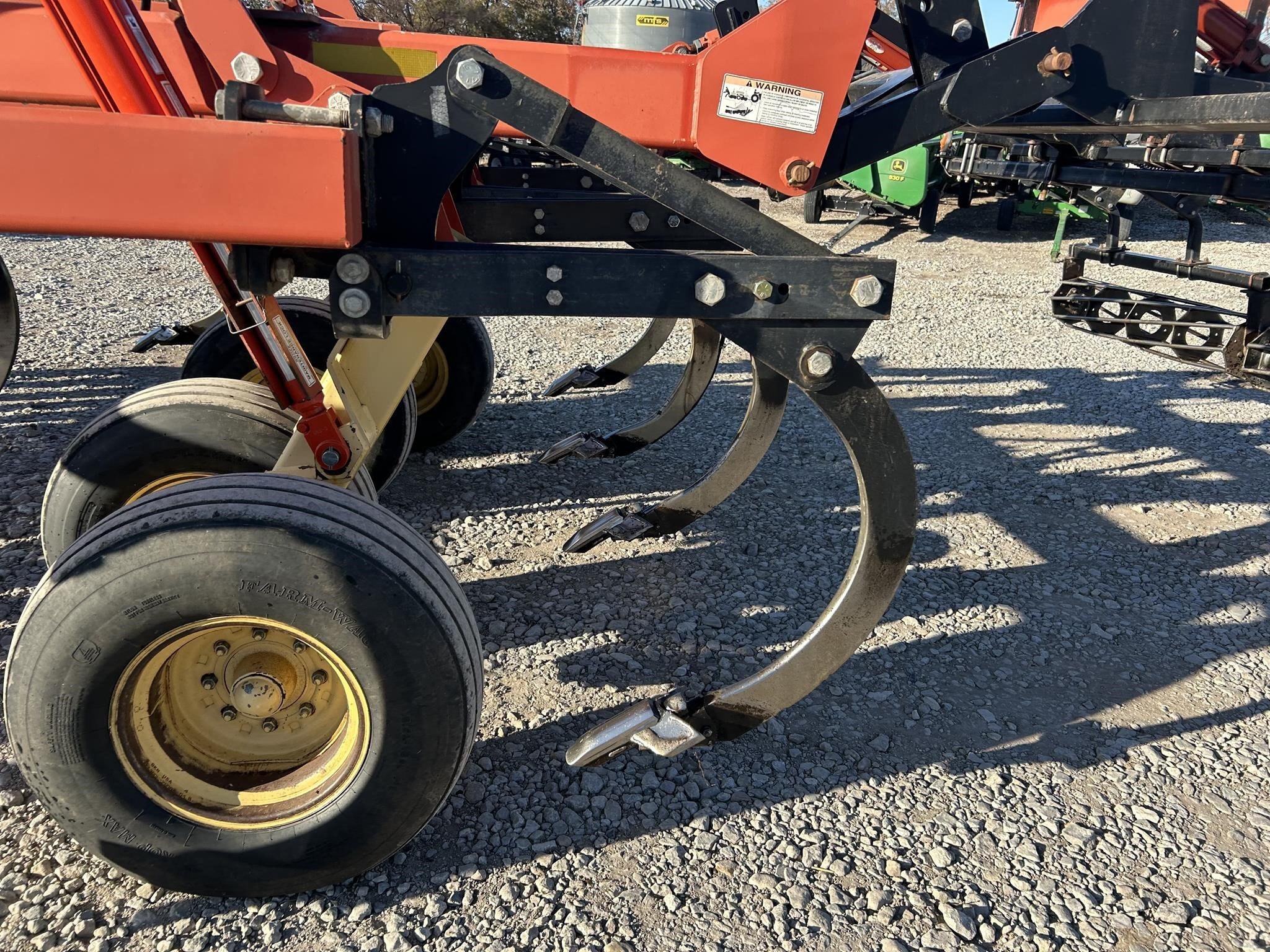 2004 Krause Dominator 4850 Disk Chisel