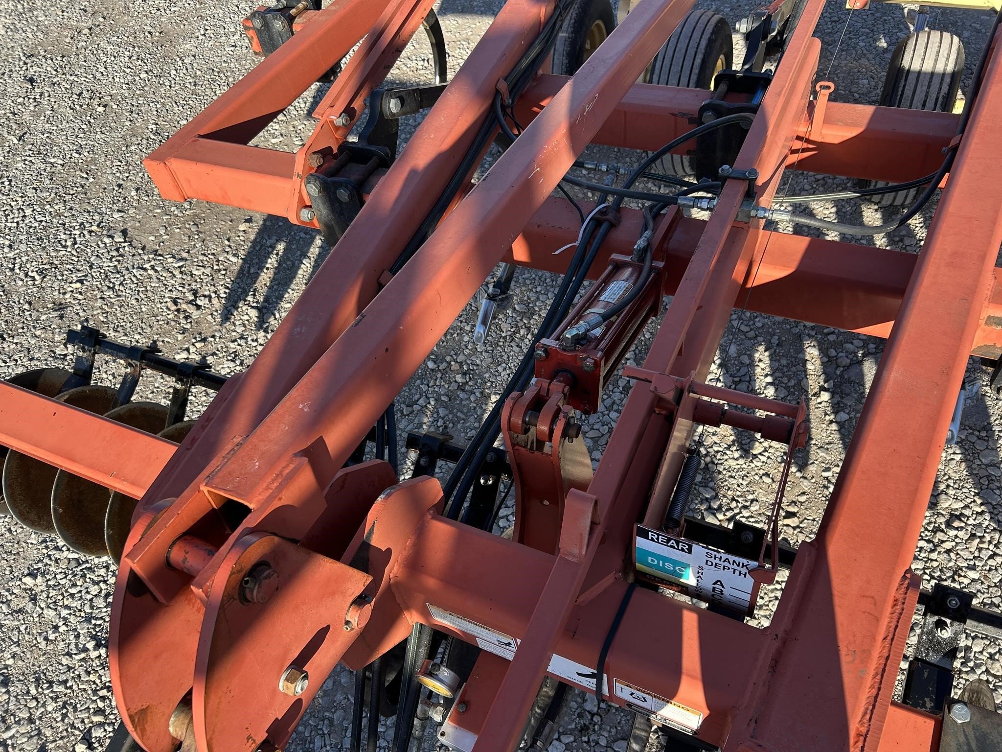 2004 Krause Dominator 4850 Disk Chisel