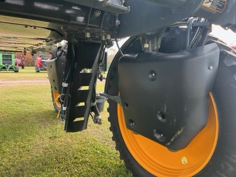 2025 Hagie STS12 Self-Propelled Sprayer