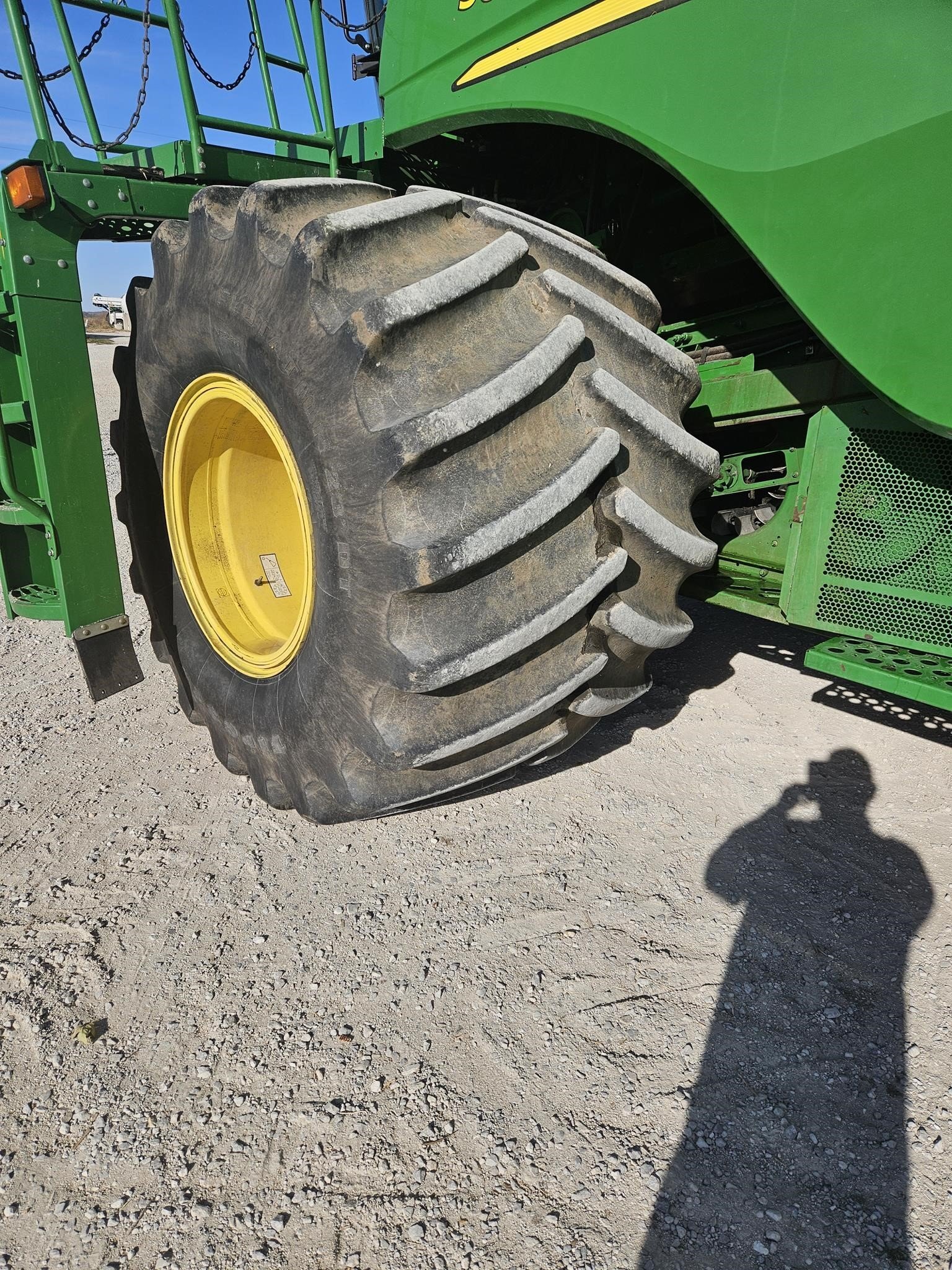 2014 John Deere S680 Combine