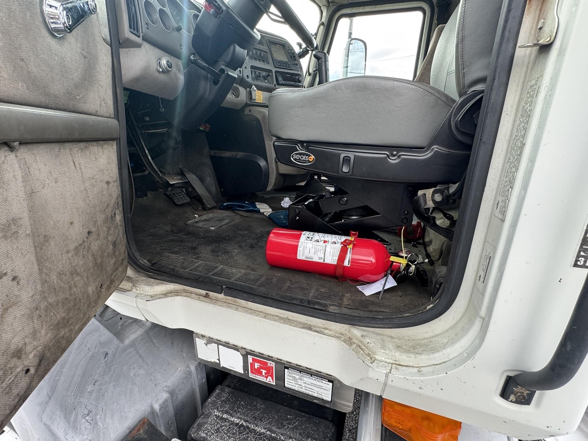 2006 Mack VISION CXN613 Semi Trucks/Trailer