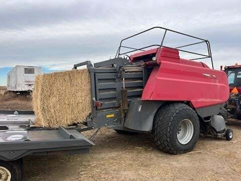 2010 AGCO 2190 Big Square Baler
