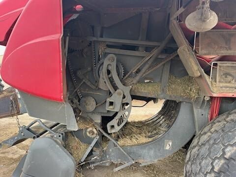 2010 AGCO 2190 Big Square Baler