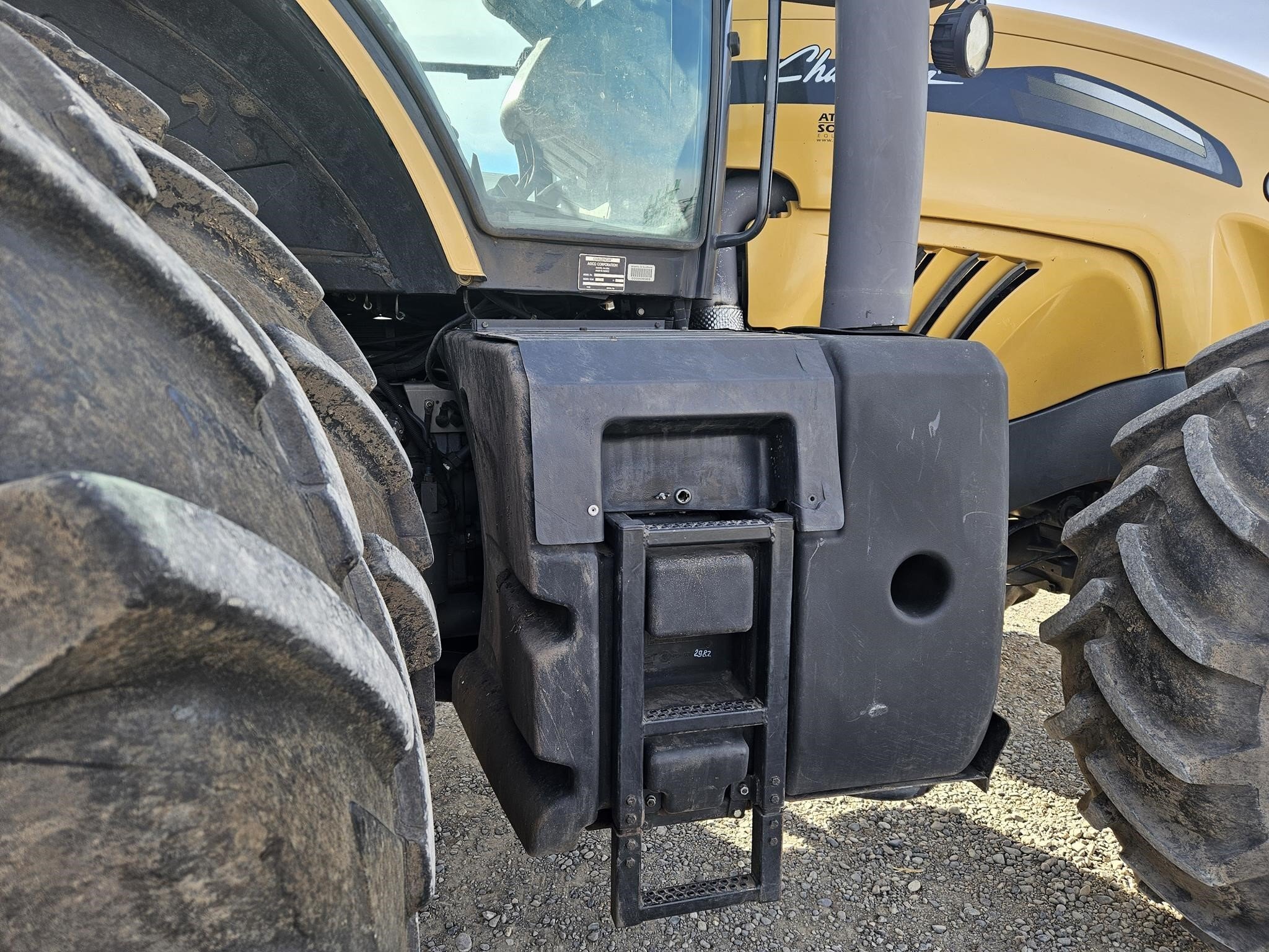 2010 Challenger MT645C Tractor