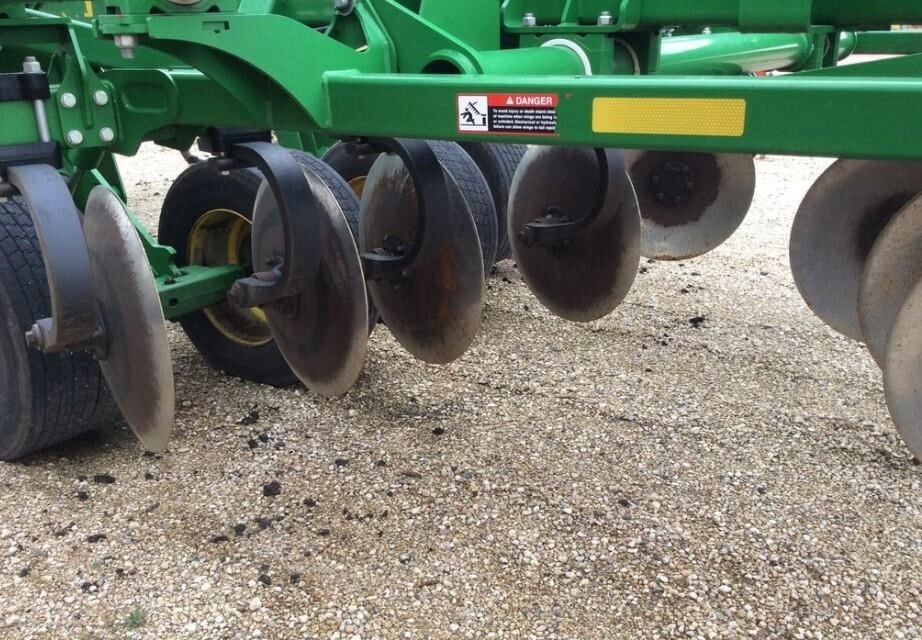 2020 John Deere 2730 Disk Chisel