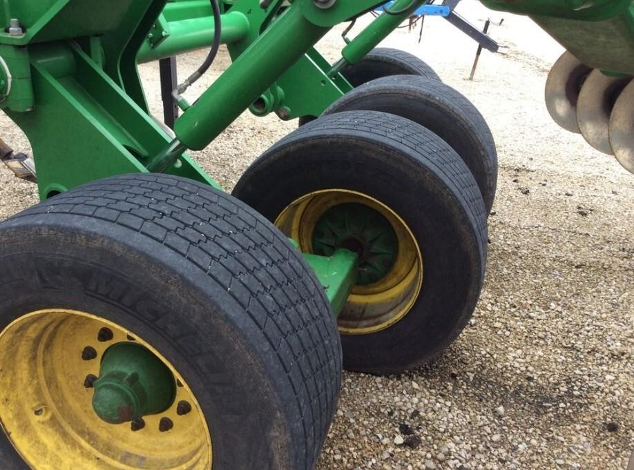 2020 John Deere 2730 Disk Chisel