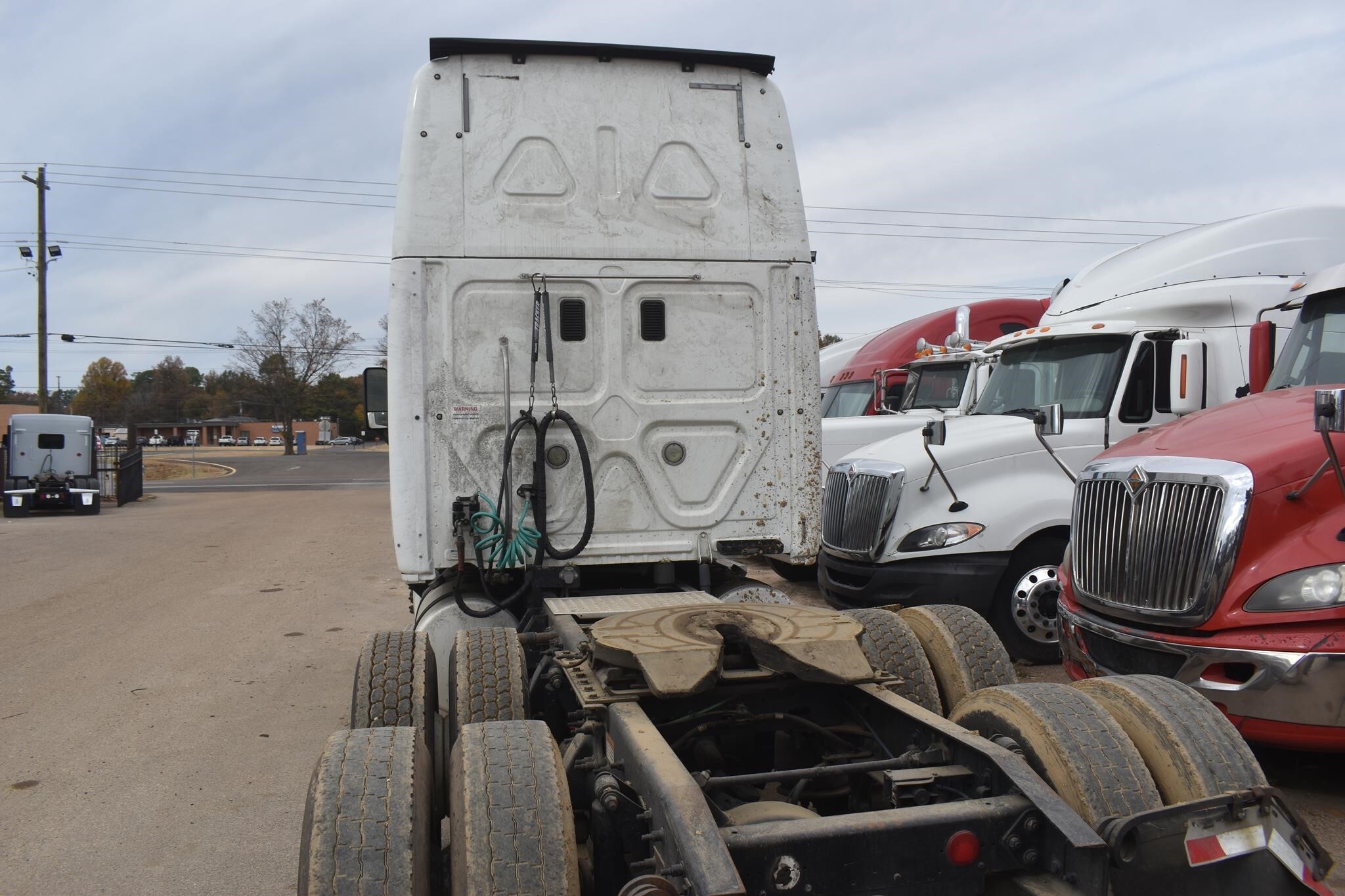 2016 Freightliner Cascadia 125 Semi Trucks/Trailer