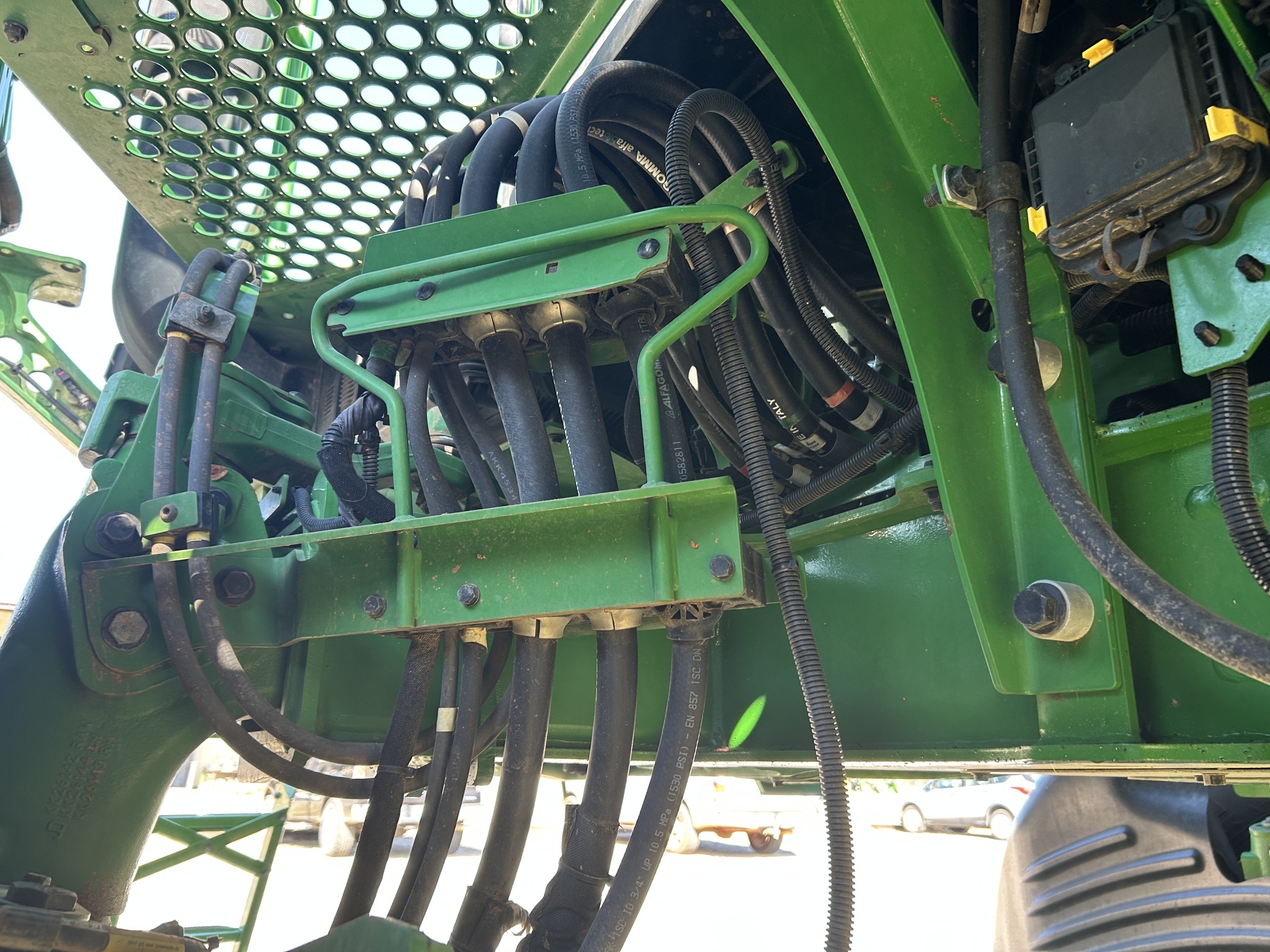 2022 John Deere 408R Self-Propelled Sprayer