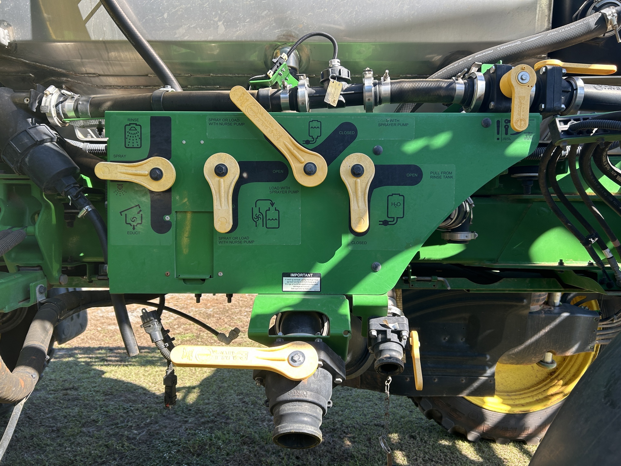 2022 John Deere 408R Self-Propelled Sprayer