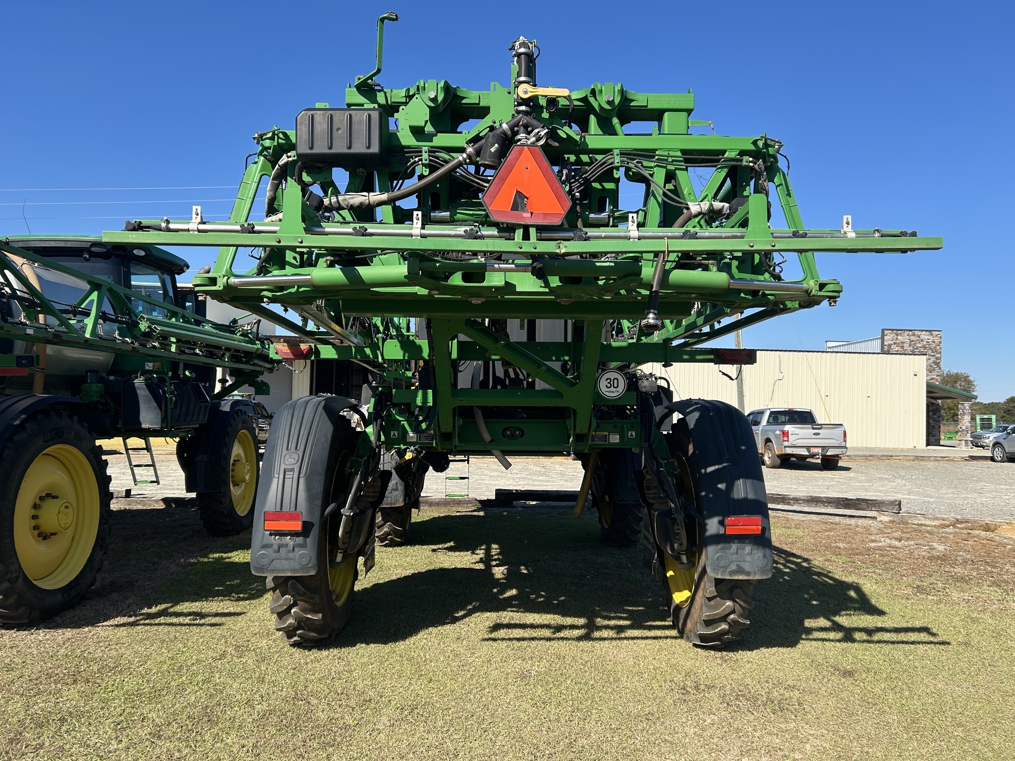 2022 John Deere 408R Self-Propelled Sprayer