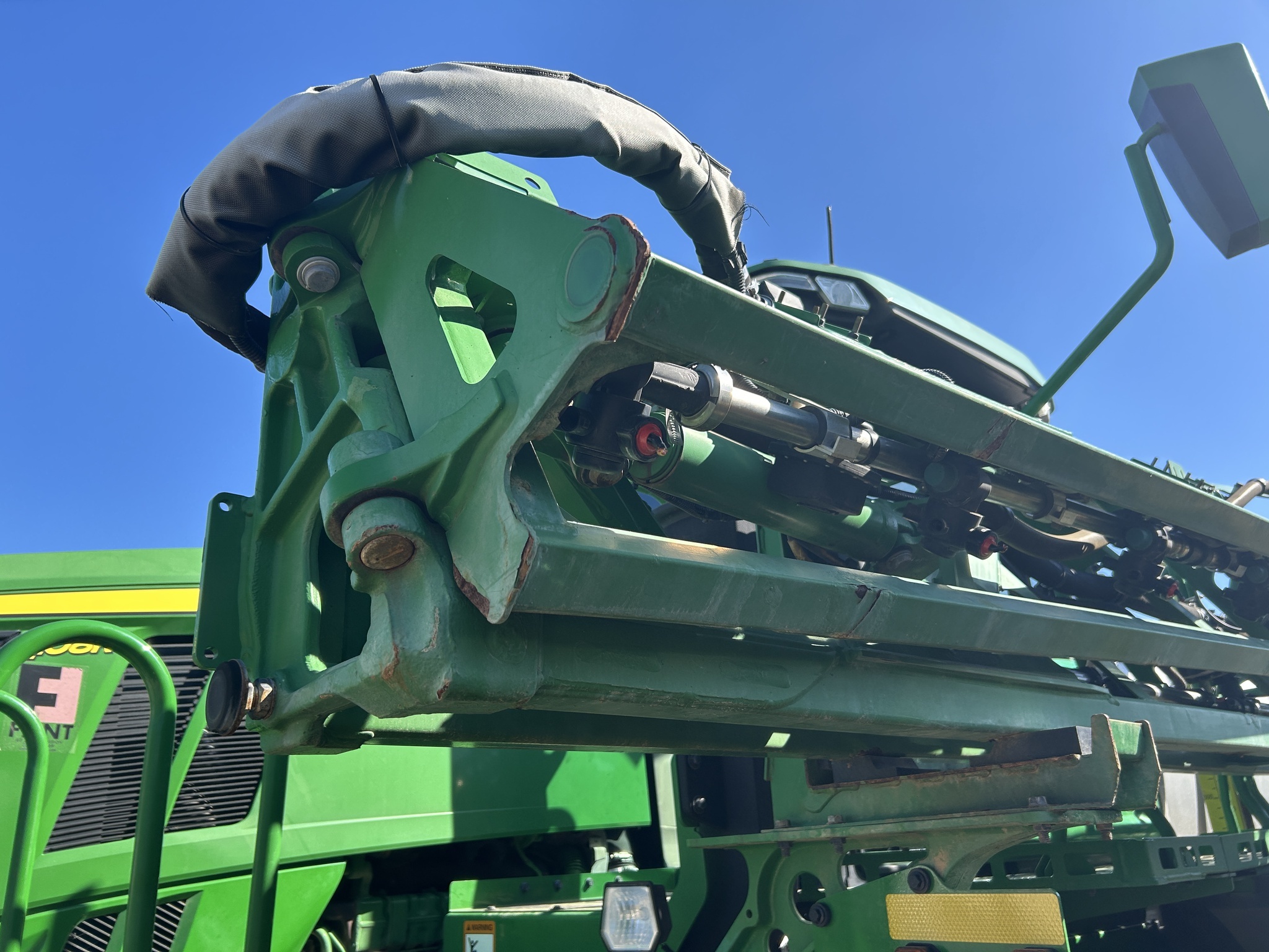 2022 John Deere 408R Self-Propelled Sprayer