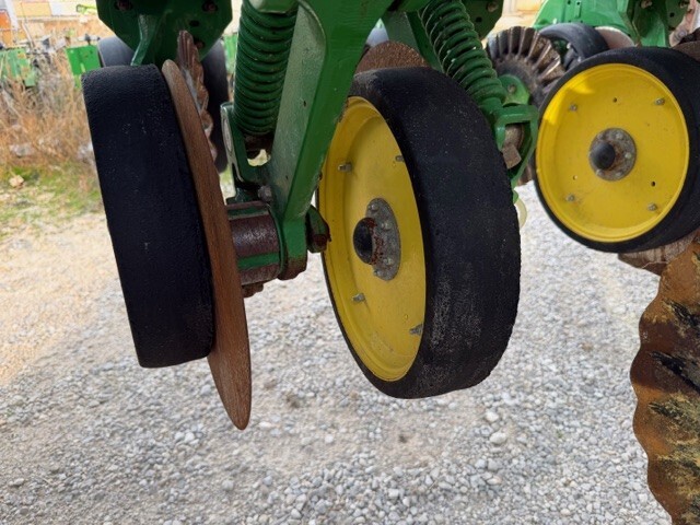 2023 John Deere 1775NT Planter