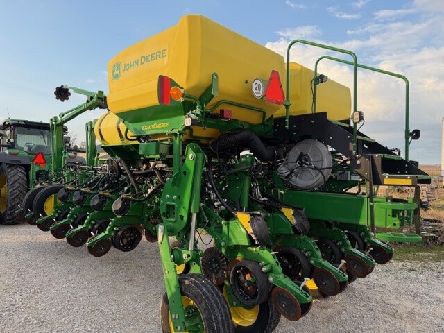 2023 John Deere 1775NT Planter