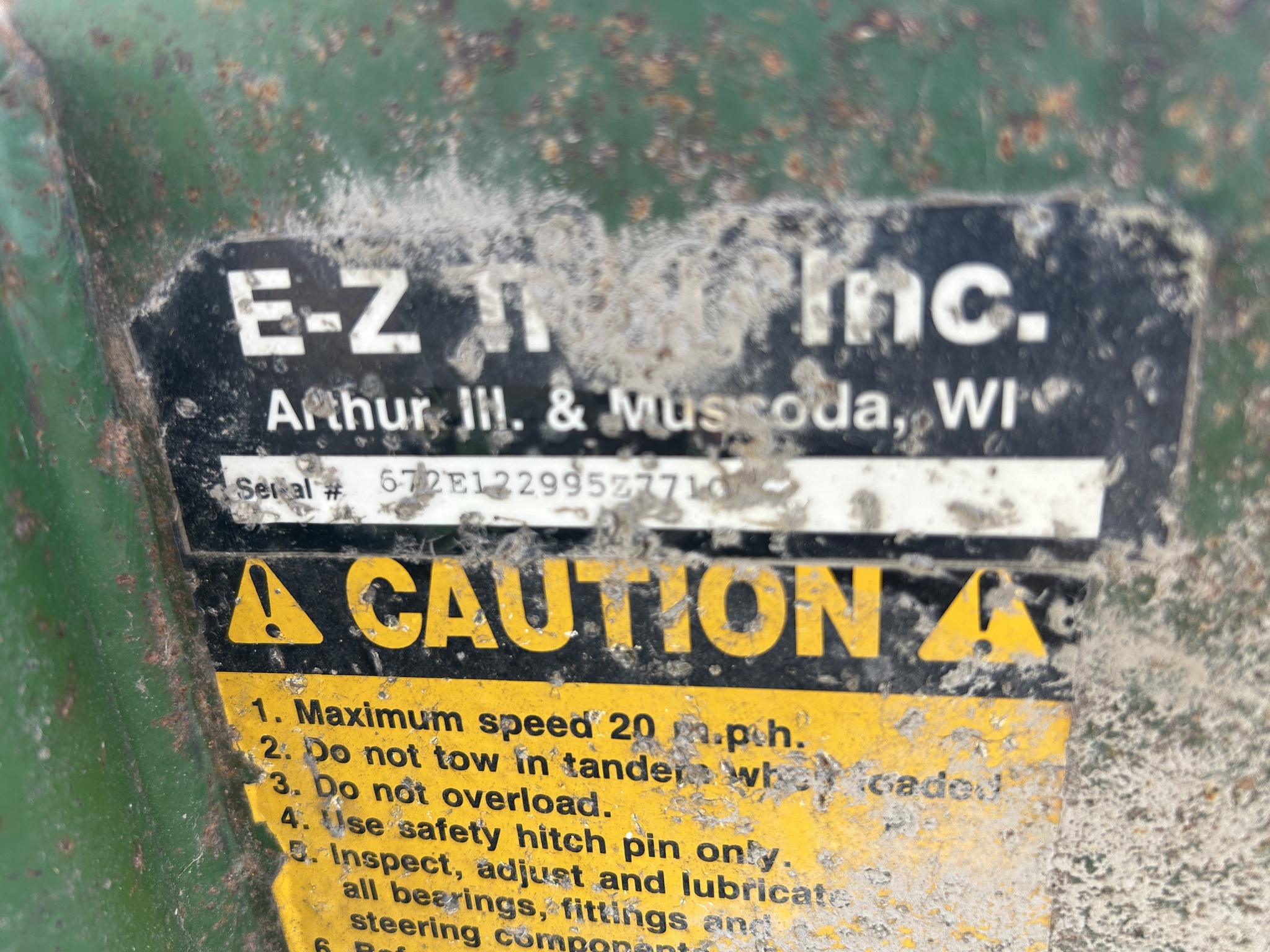  E-Z Trail 672 Header Trailer