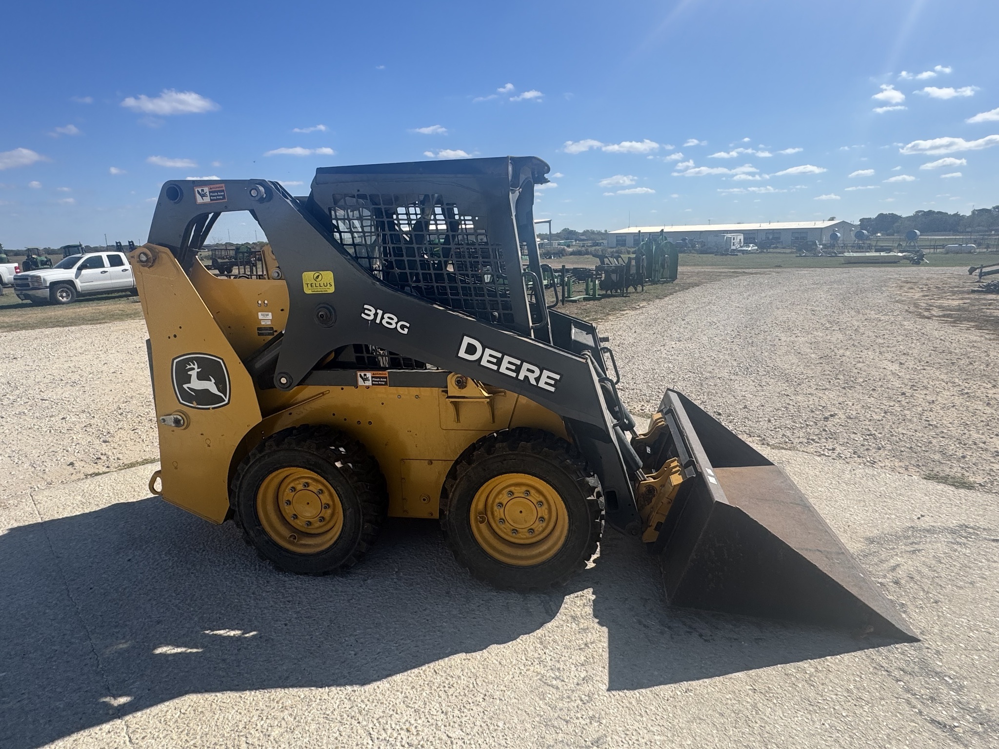 2021 Deere 318G Skid Steer