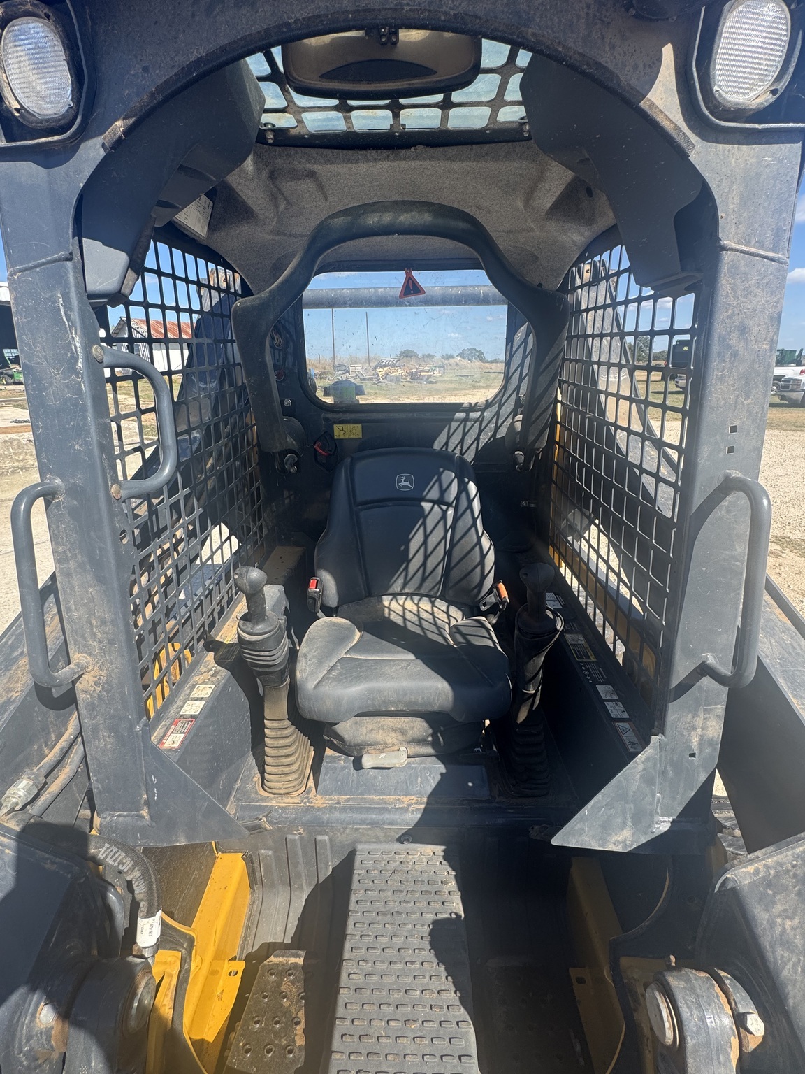 2021 Deere 318G Skid Steer