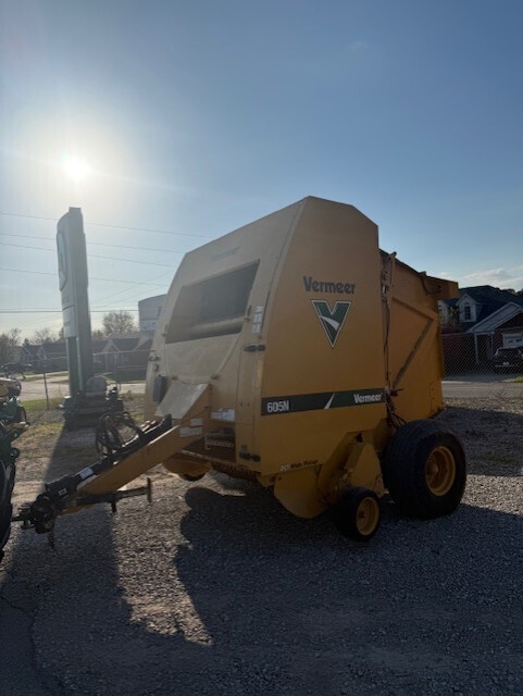 2015 Vermeer 605N Round Baler