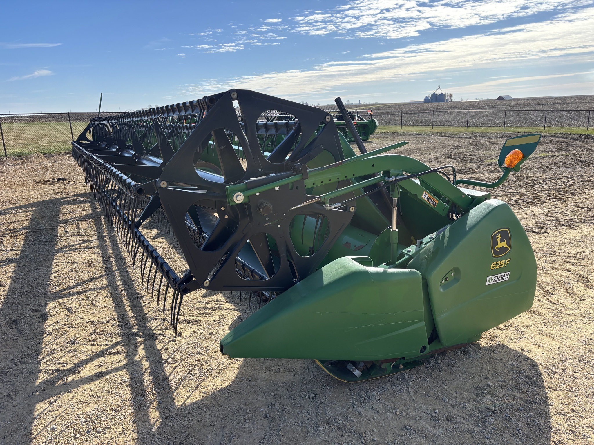 2013 John Deere 625F Platform