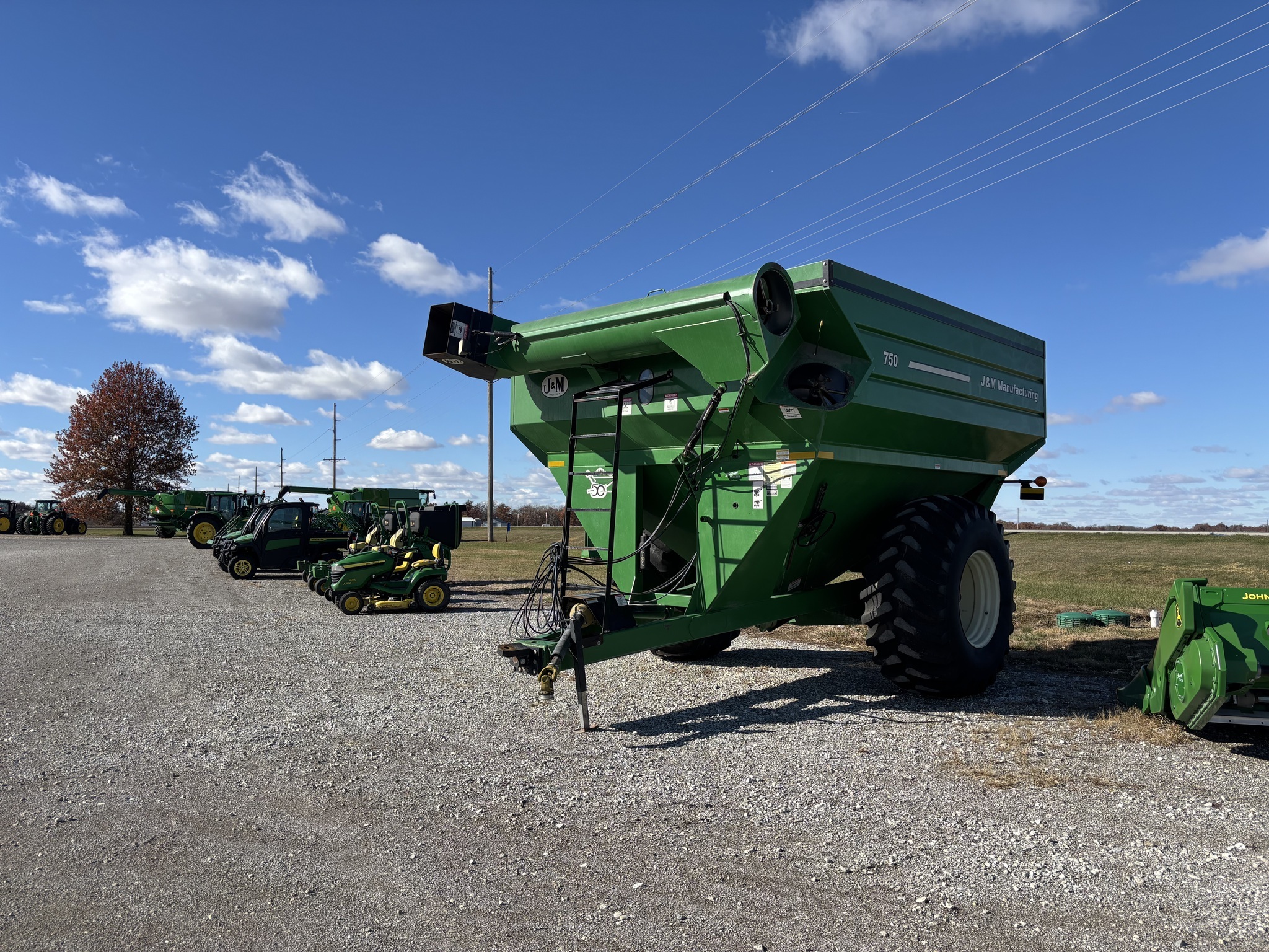 2010 J&M 750-18 Grain Cart