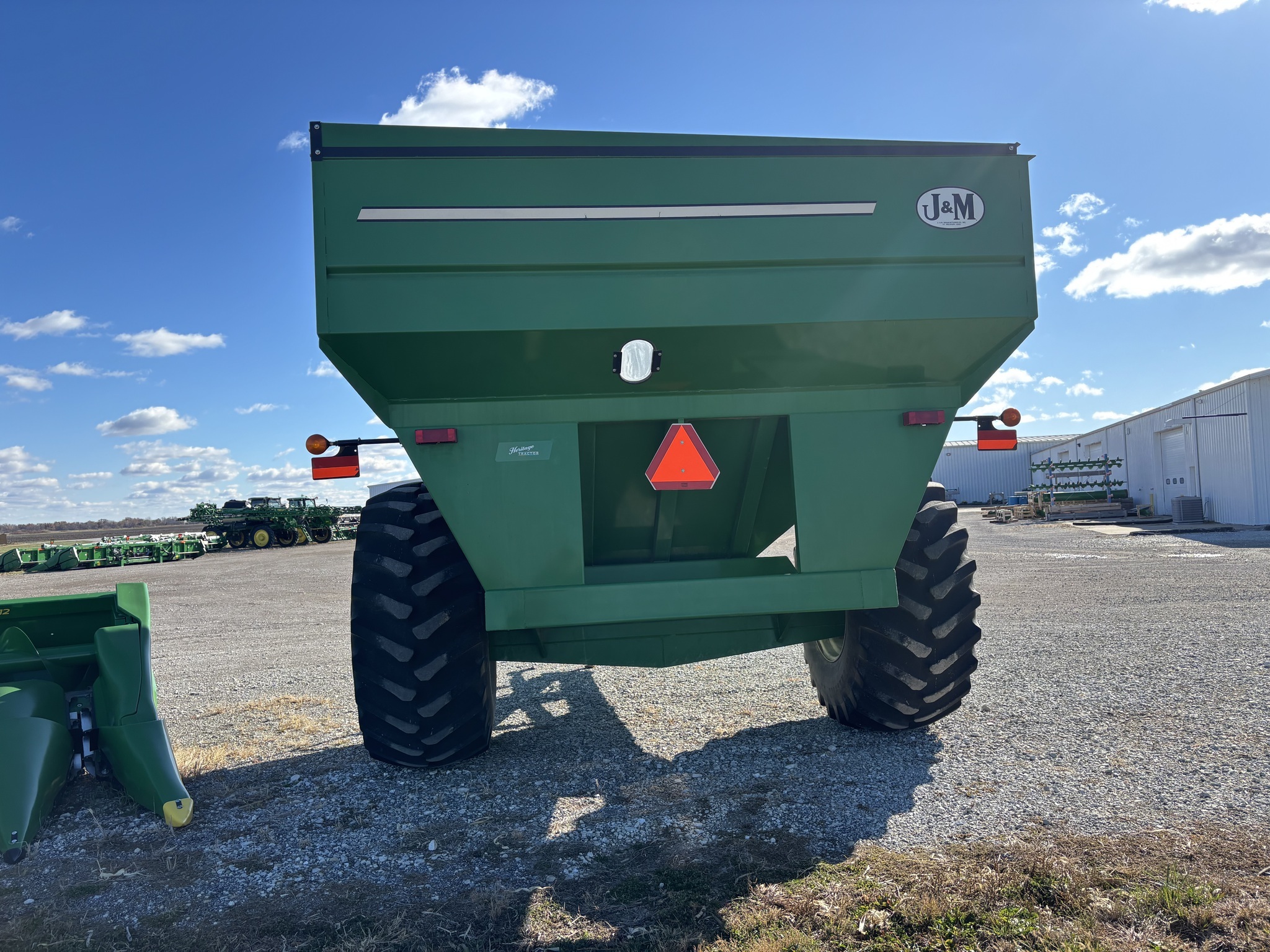2010 J&M 750-18 Grain Cart
