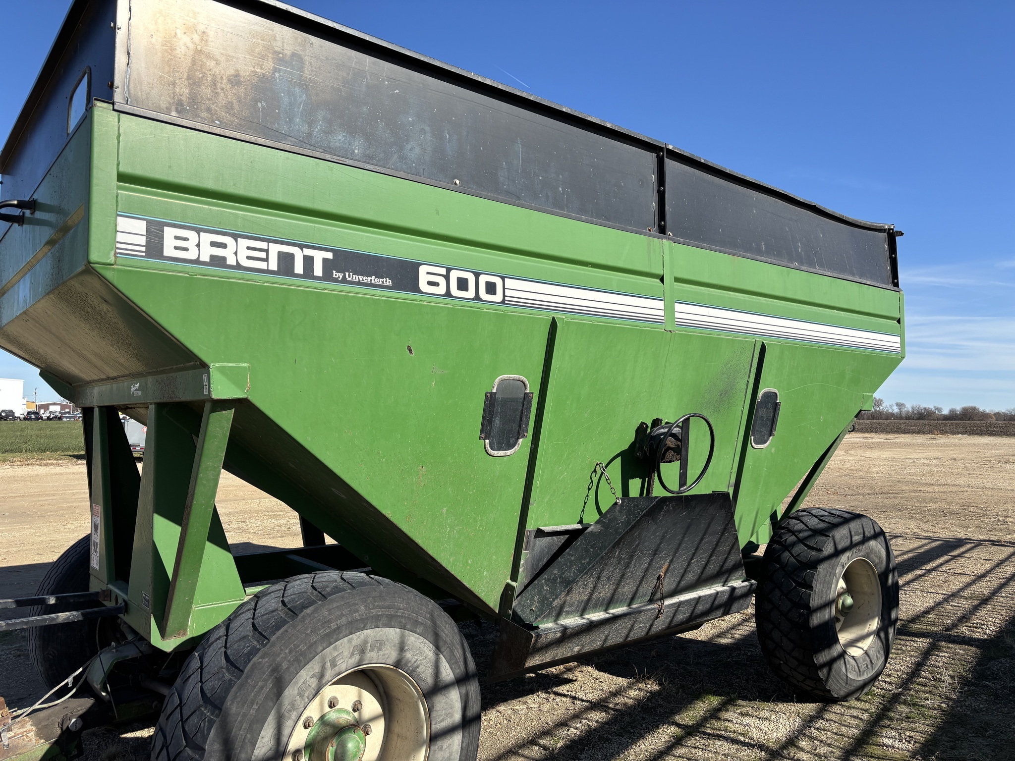 1994 Brent 600 Gravity Wagon