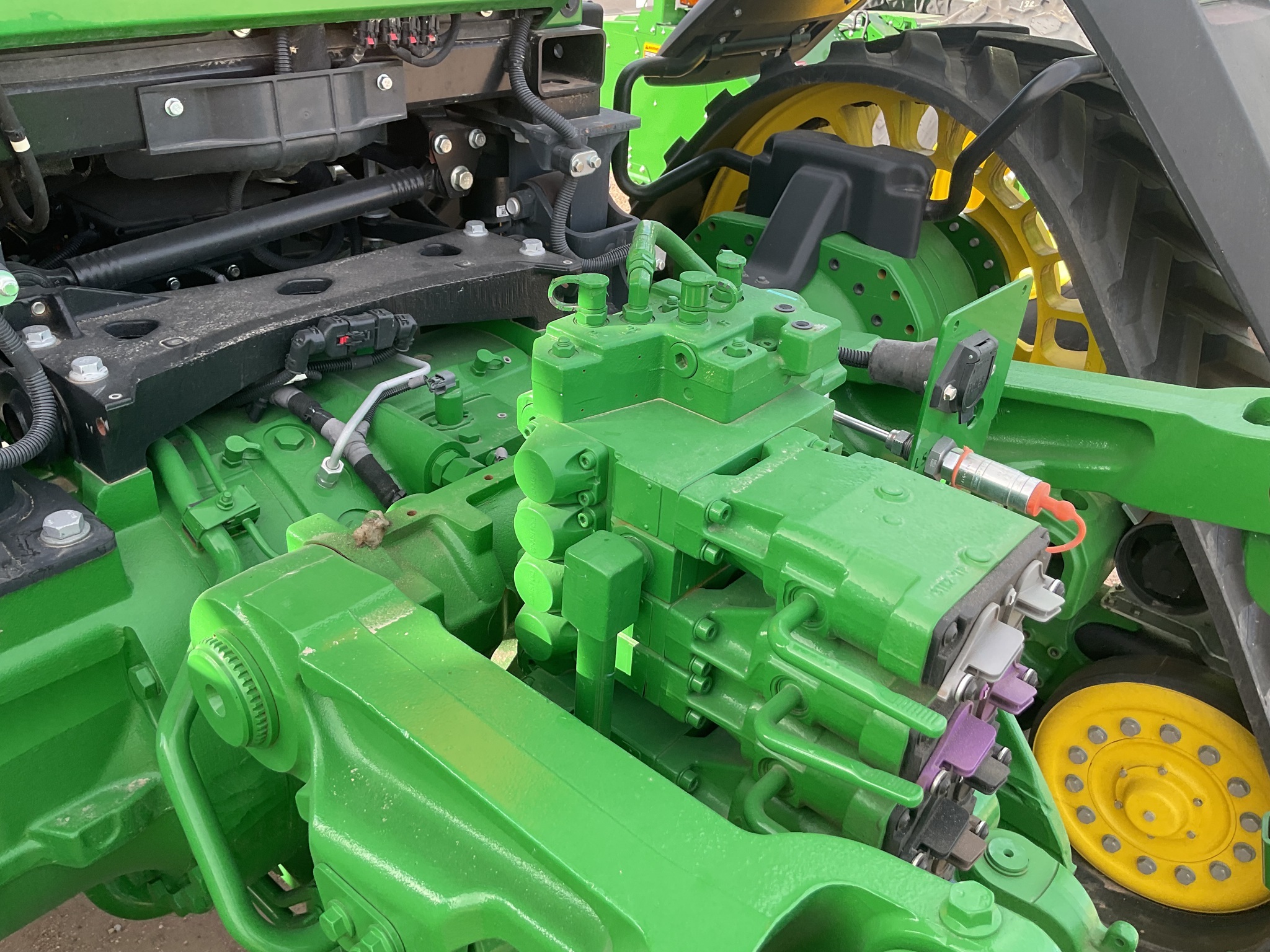 2023 John Deere 8RX 370 Tractor