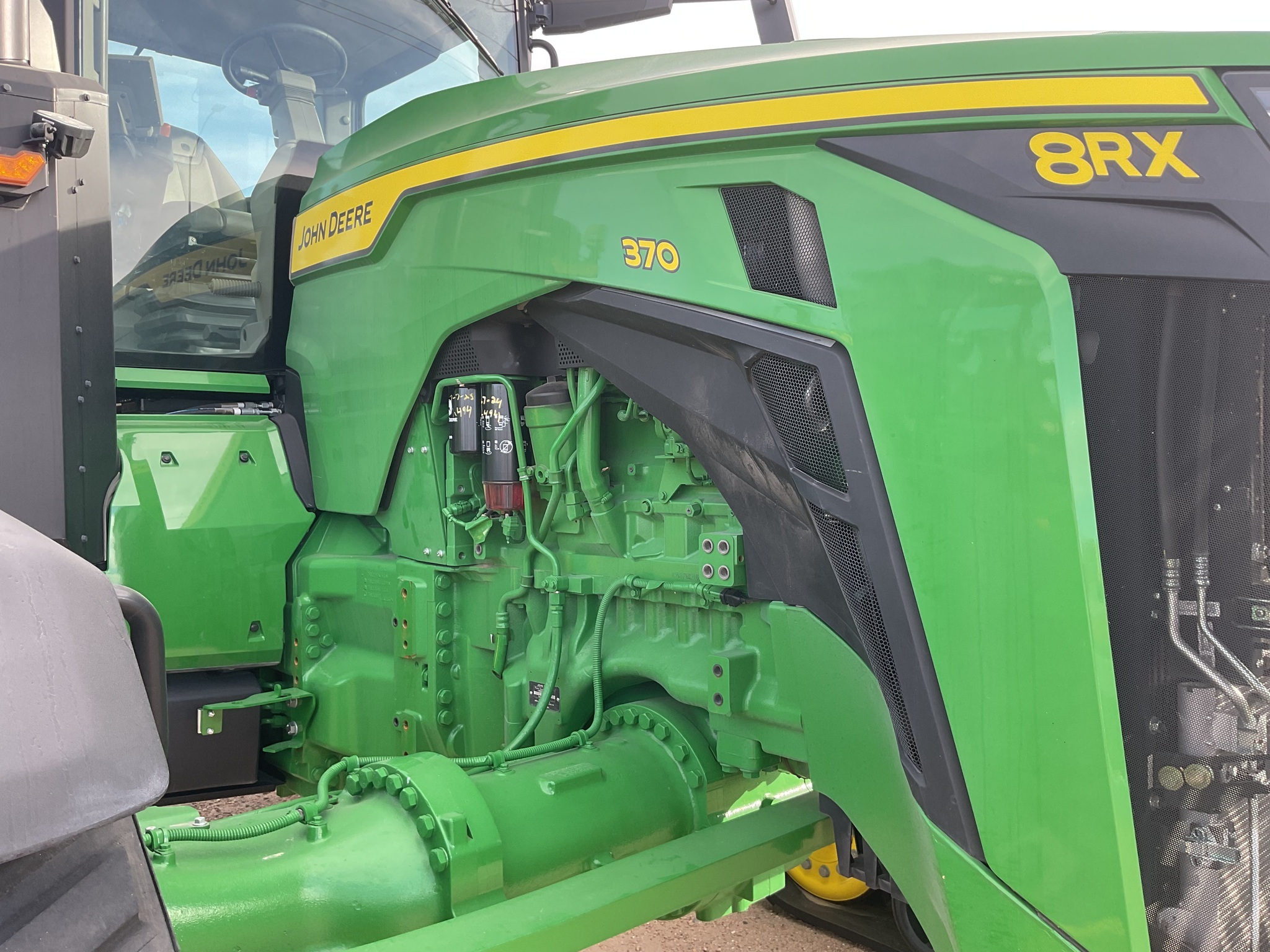 2023 John Deere 8RX 370 Tractor